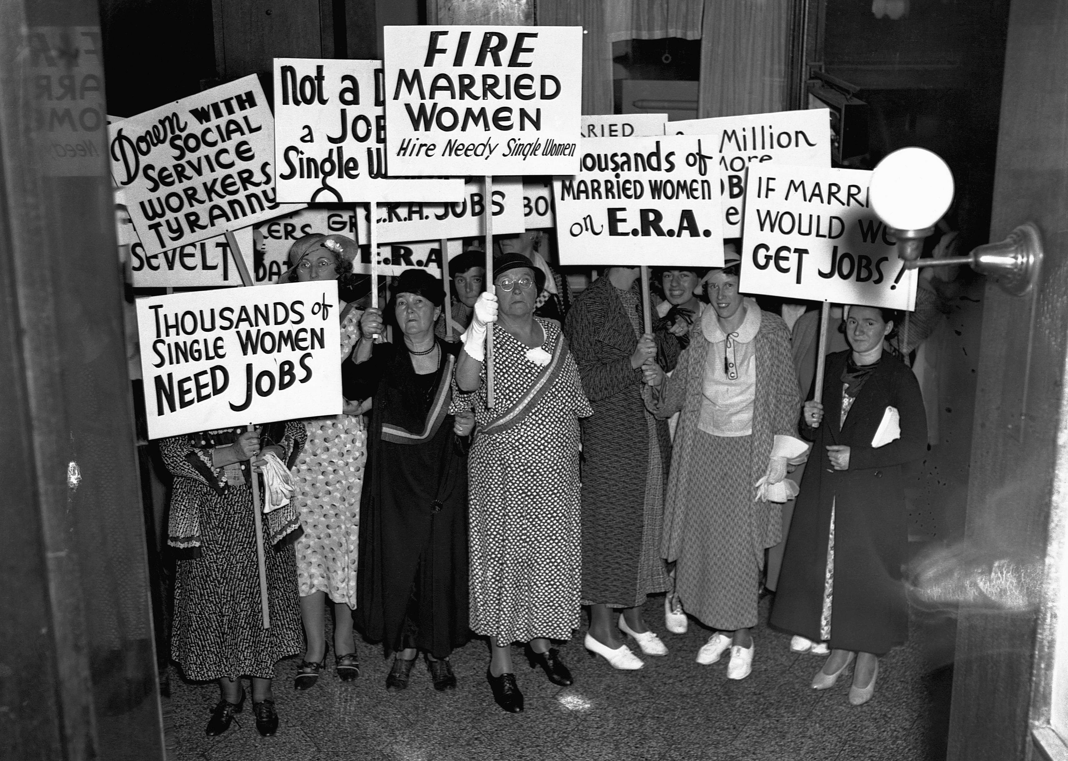 1936: Only 18% of people believe wives should work