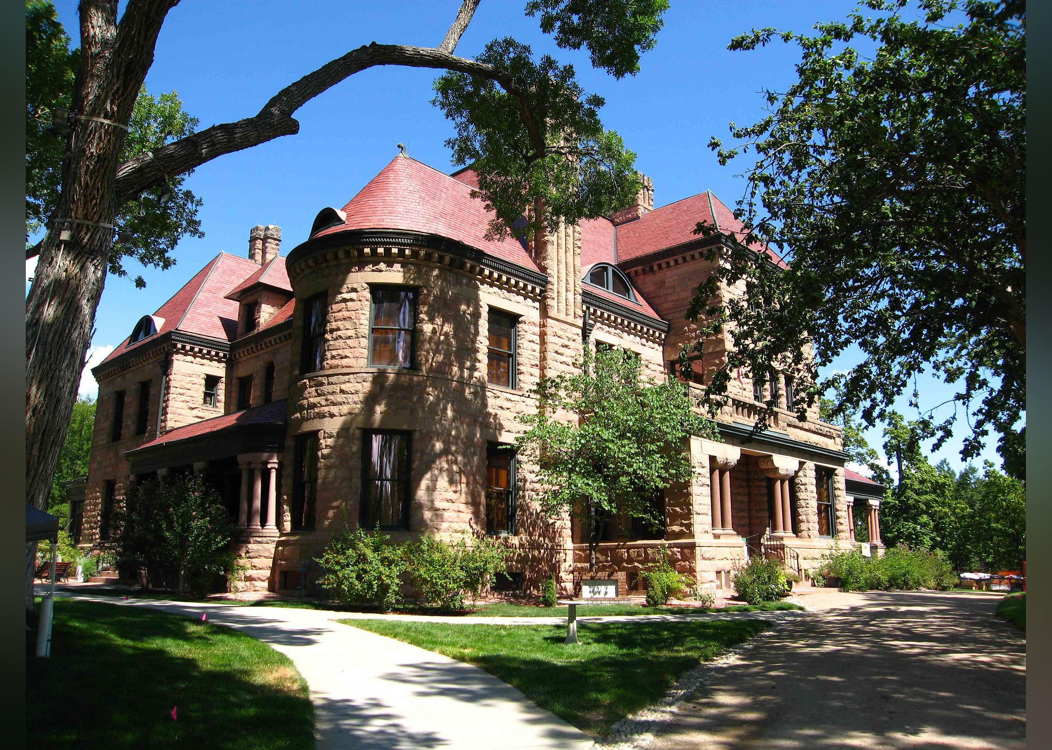 #14. Rosemount Museum
