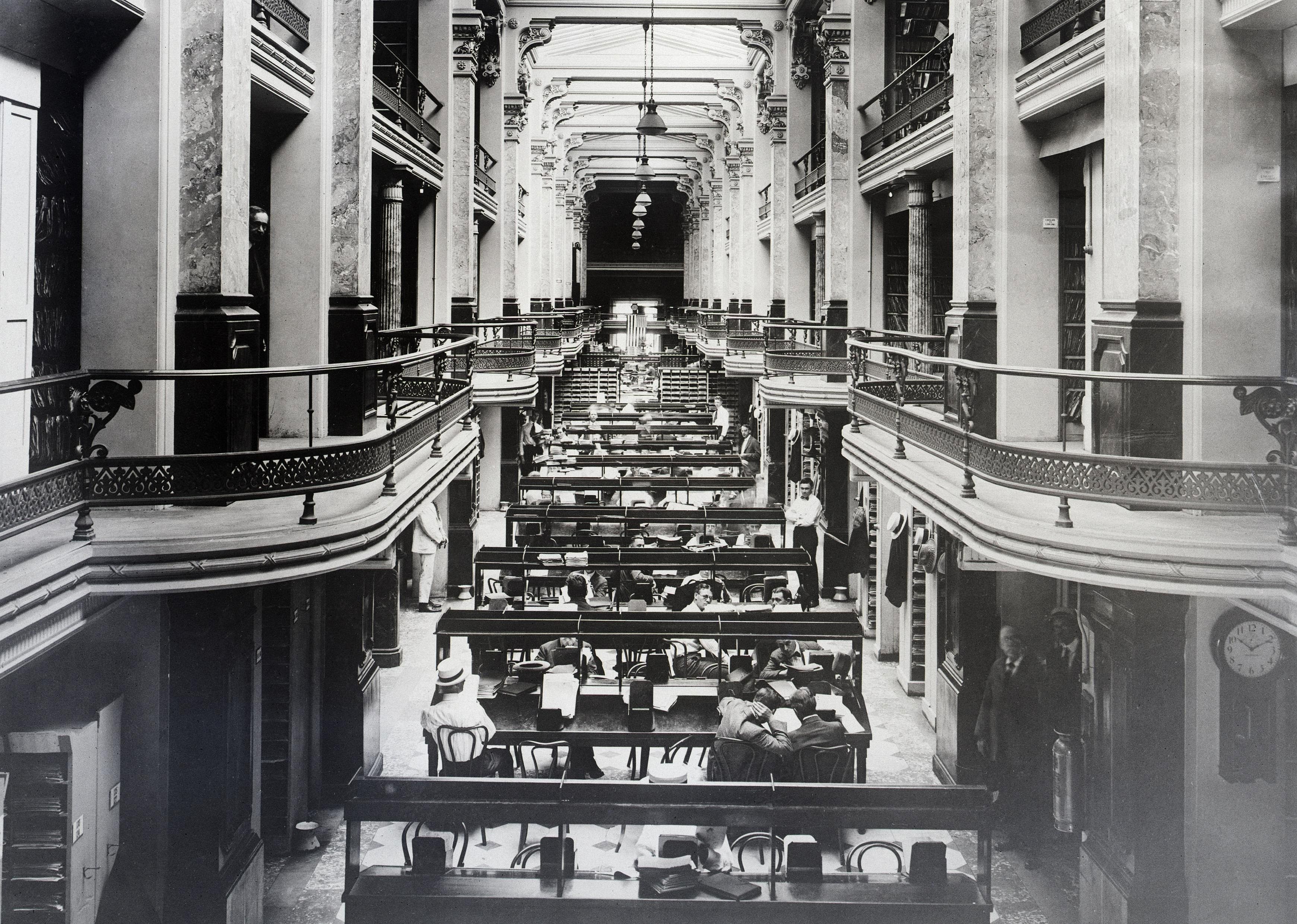 1872: Patent Office hires first woman patent examiner