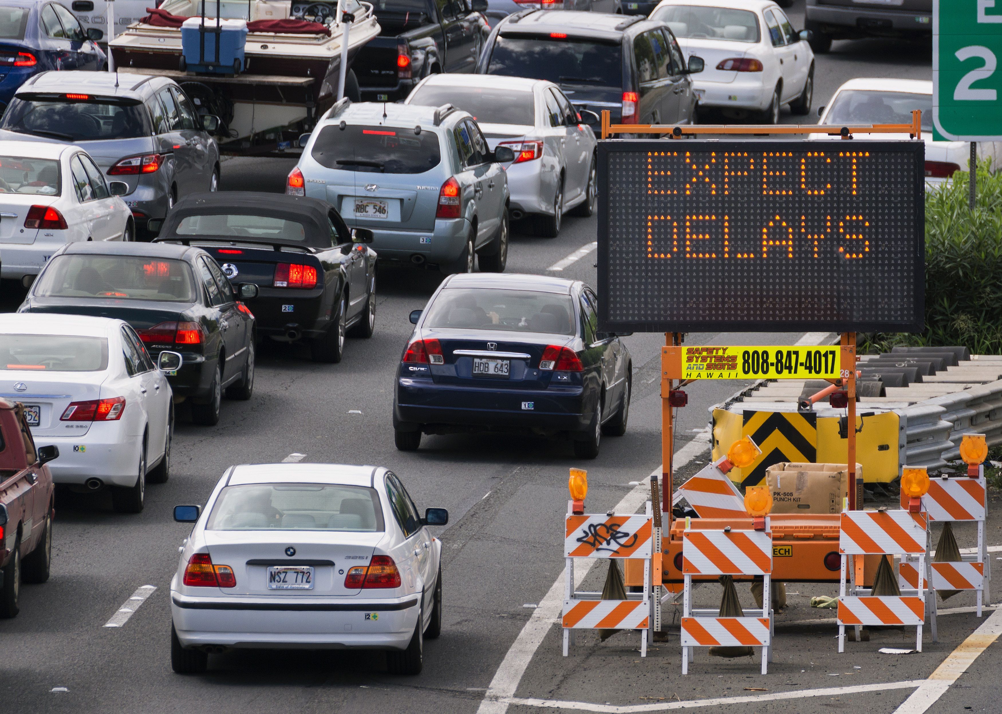 Cars line up on the freeway in Hawaii