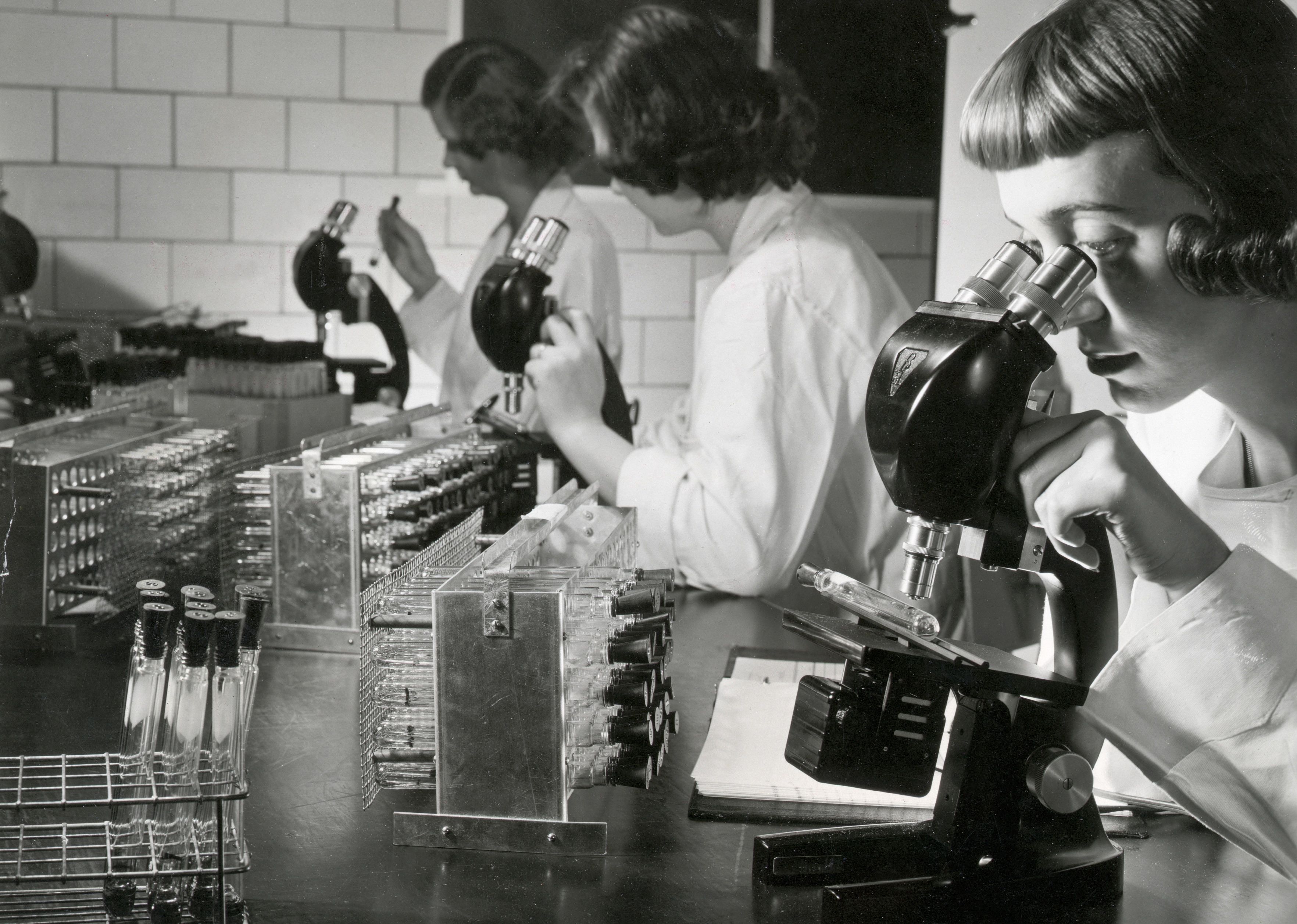 1952: Polio vaccine created