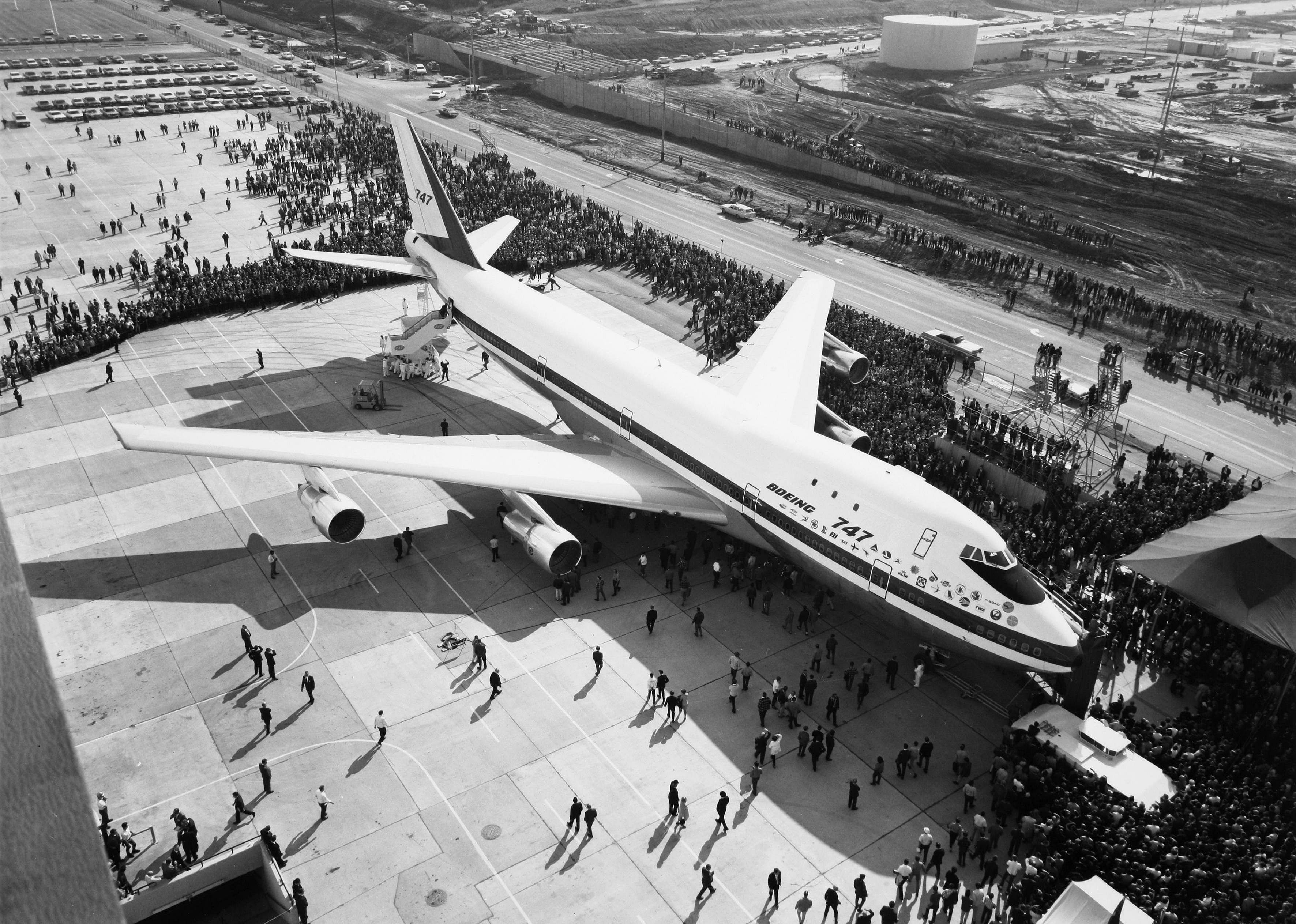 1966: World’s first 'jumbo jet' announced