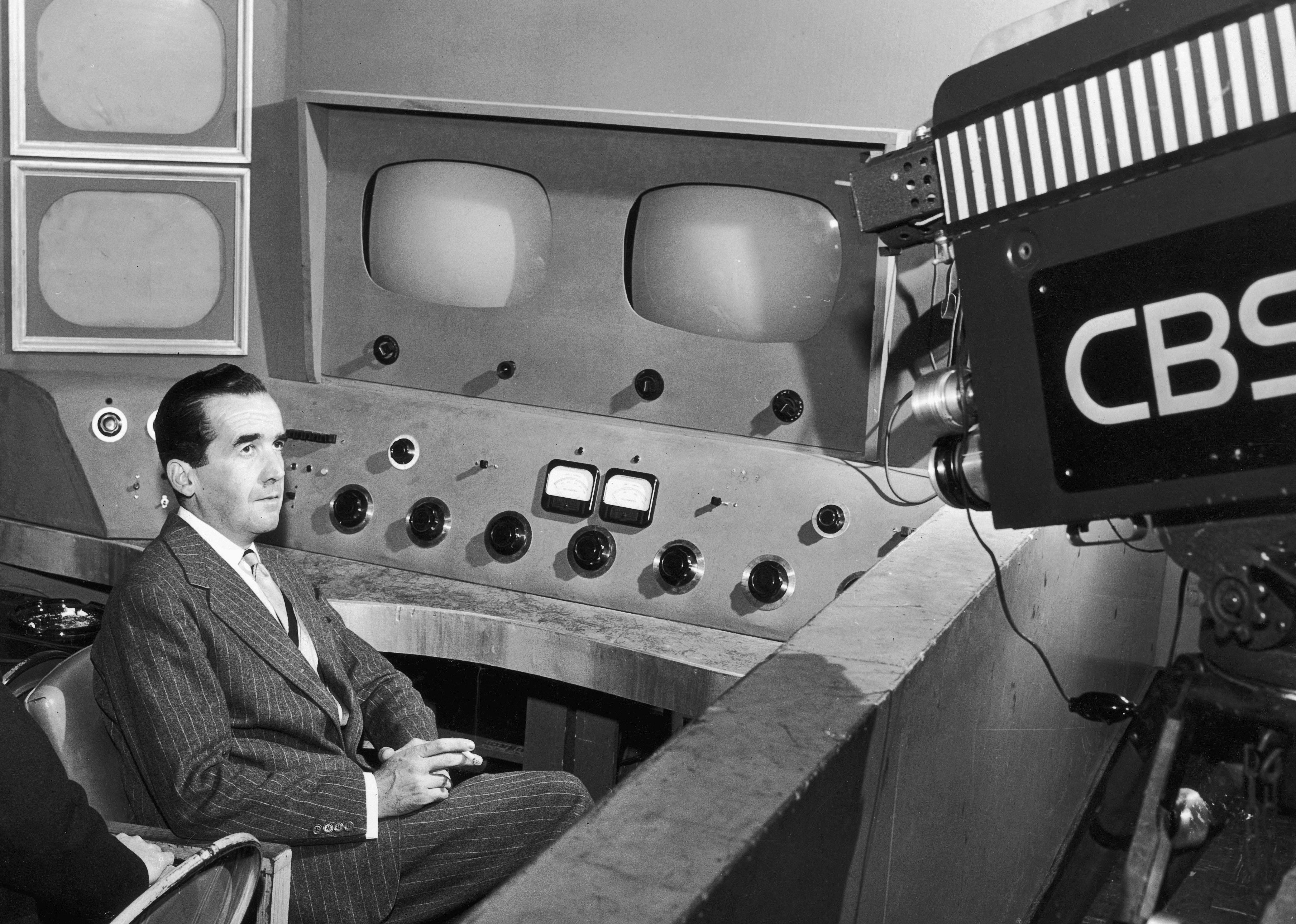 1949: FCC issues the Fairness Doctrine