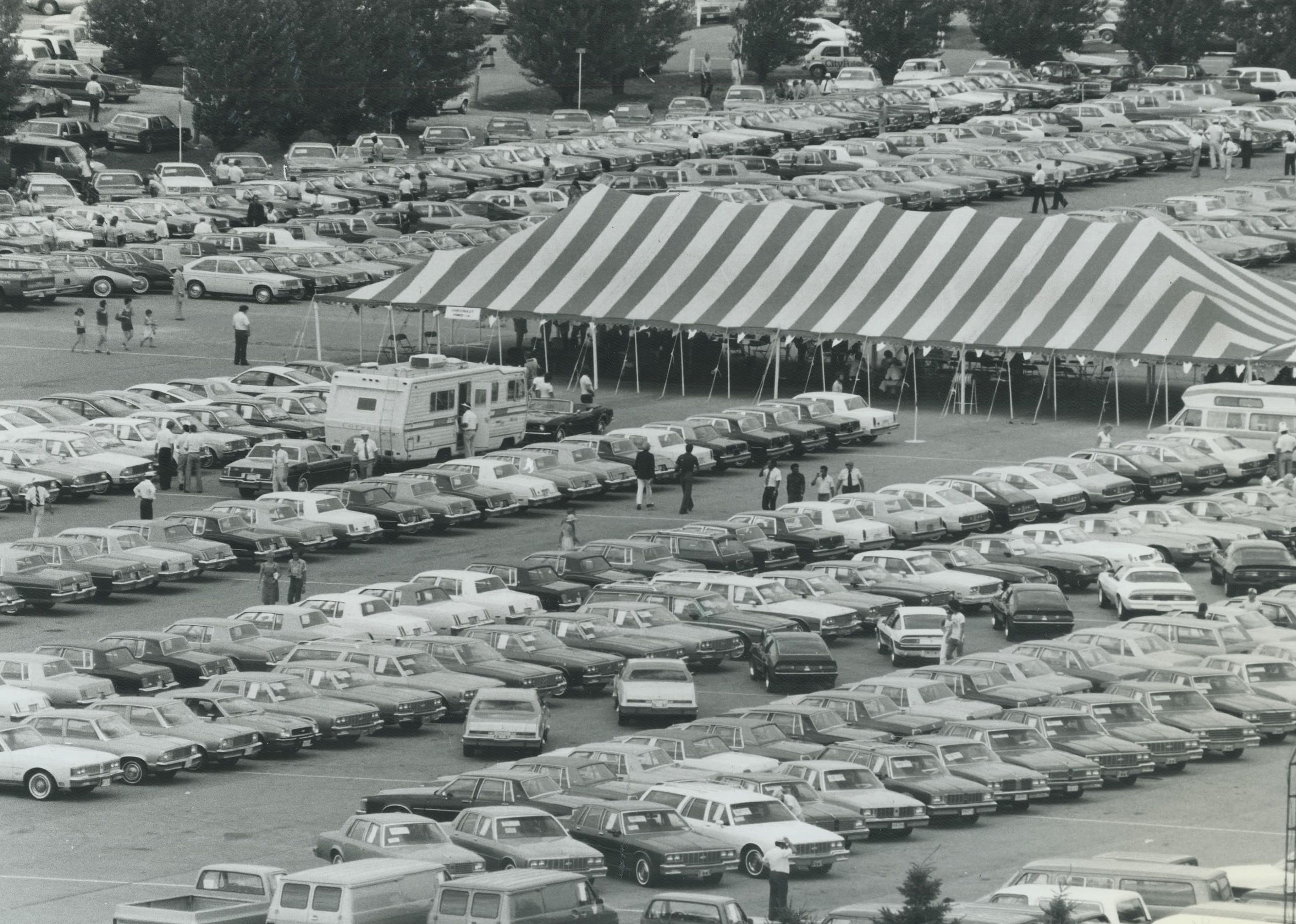 1978: U.S. auto sales peak