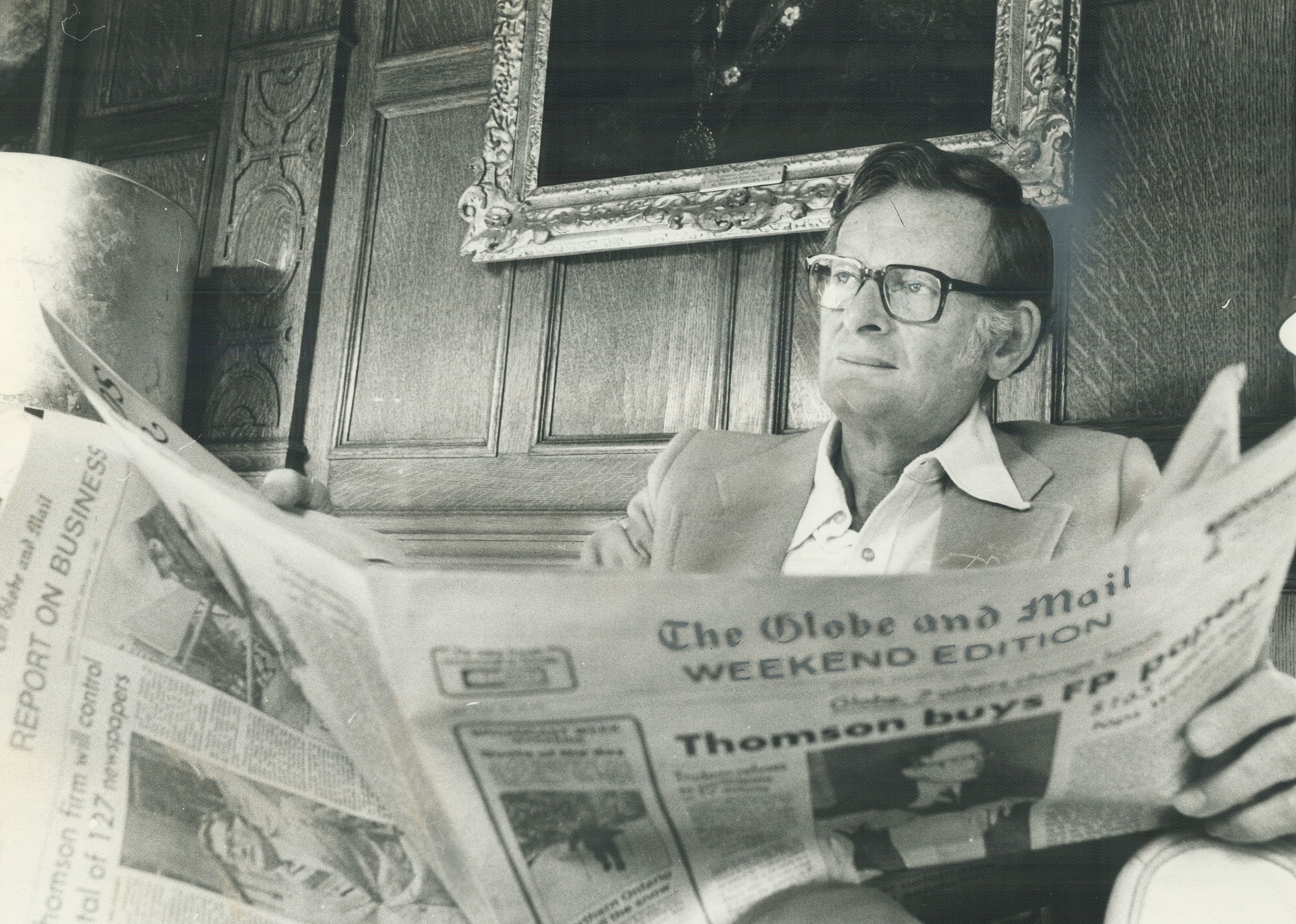 1977: Full-text newspaper database becomes available