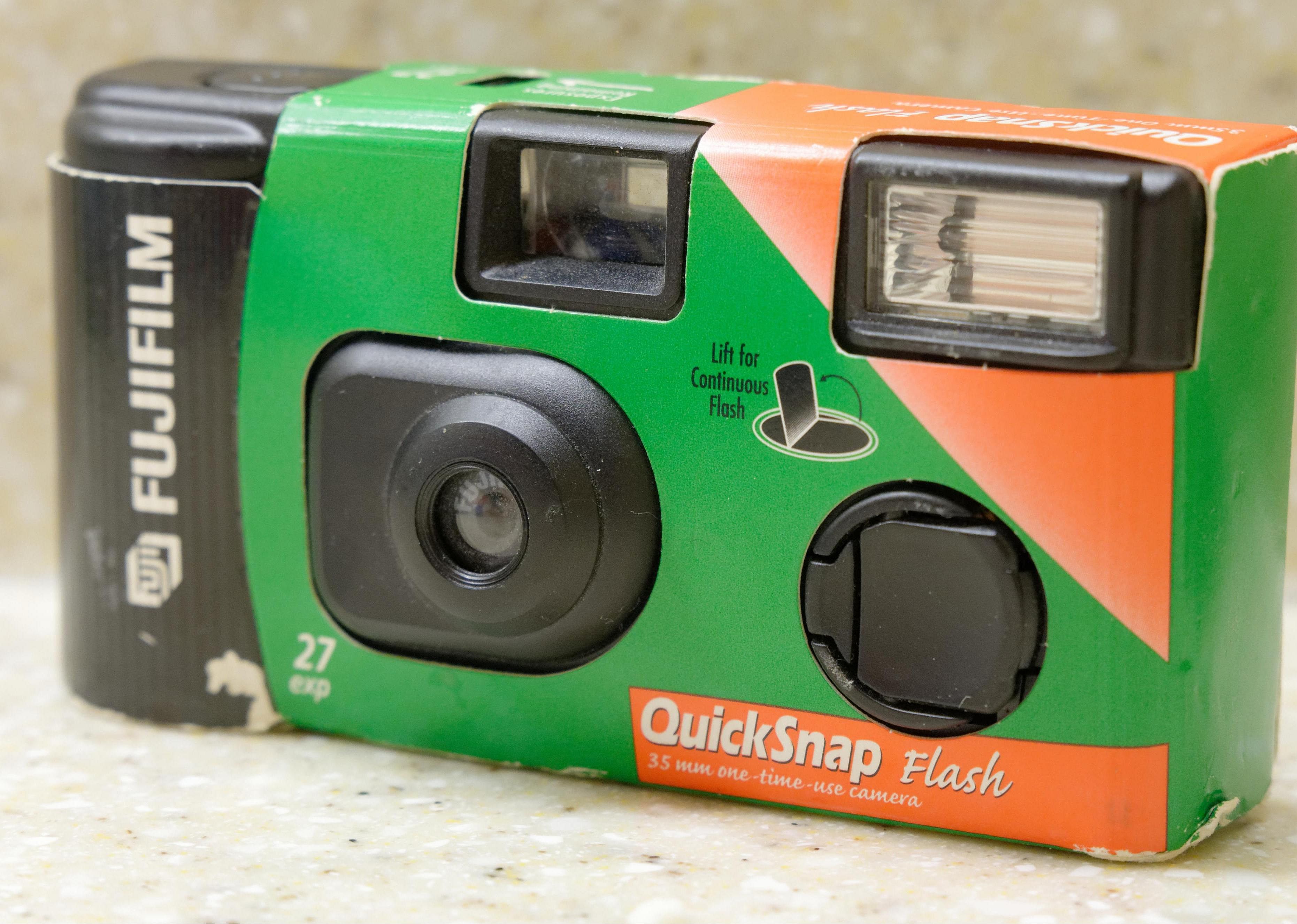 1986: Disposable cameras