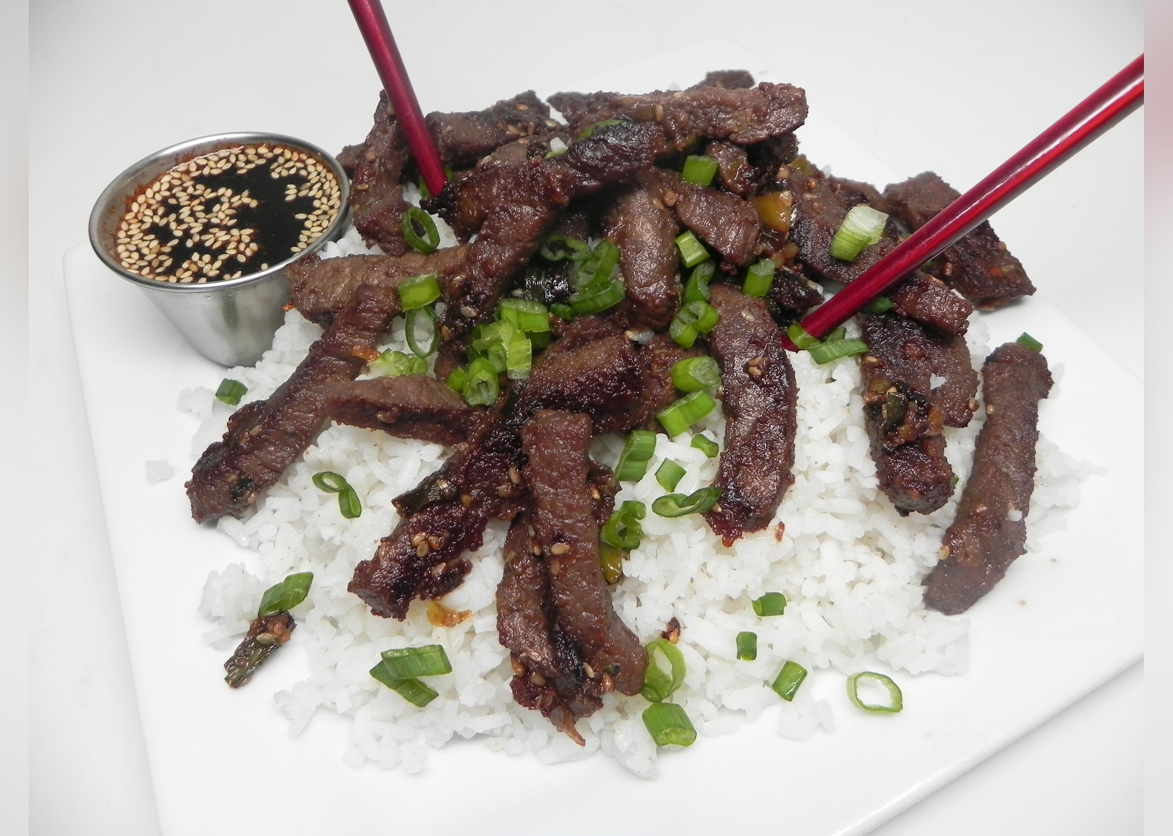 Beef Bulgogi with Dipping Sauce
