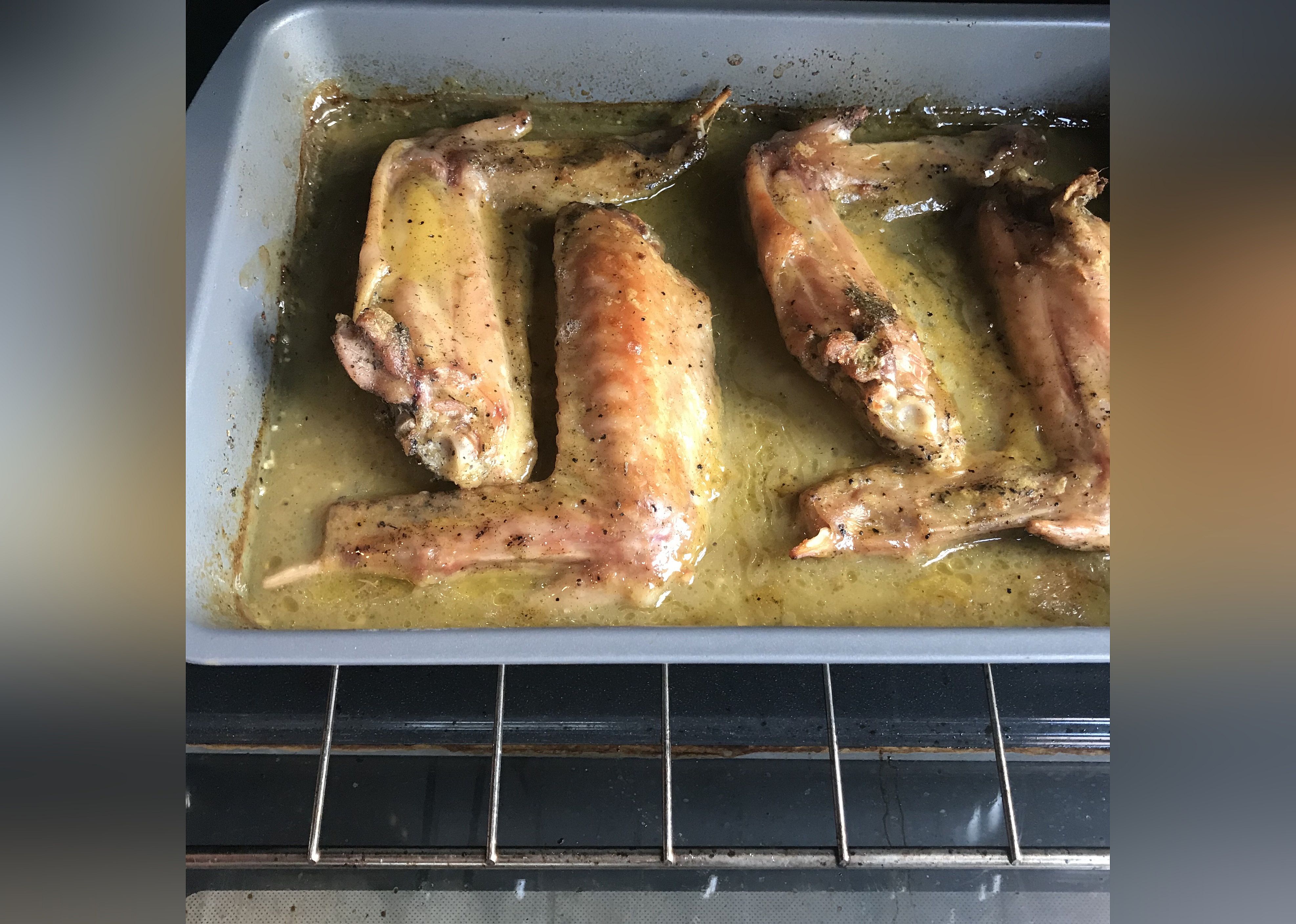 Easy Baked Turkey Wings