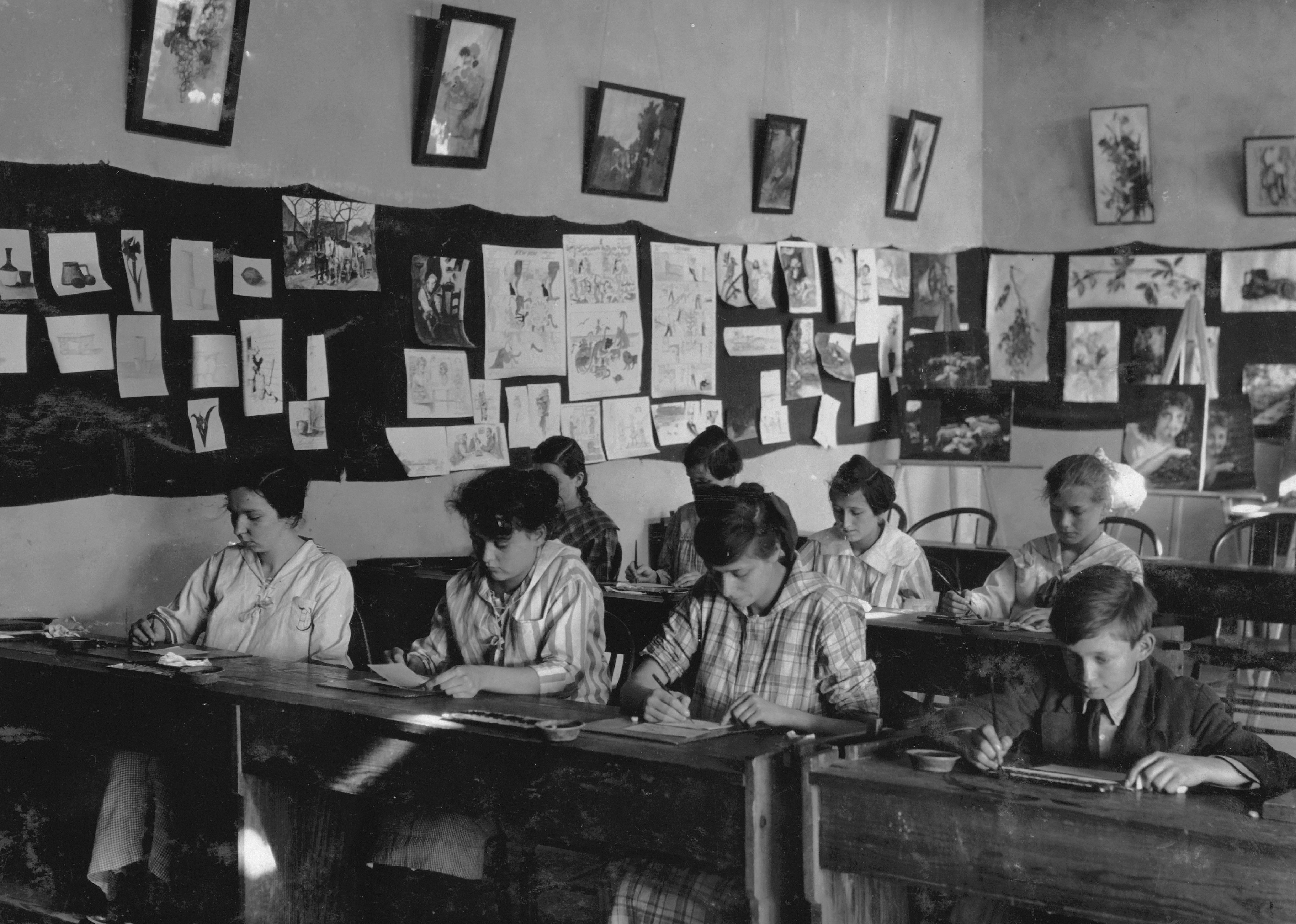 1916: A wider variety of comprehensive standardized tests become available