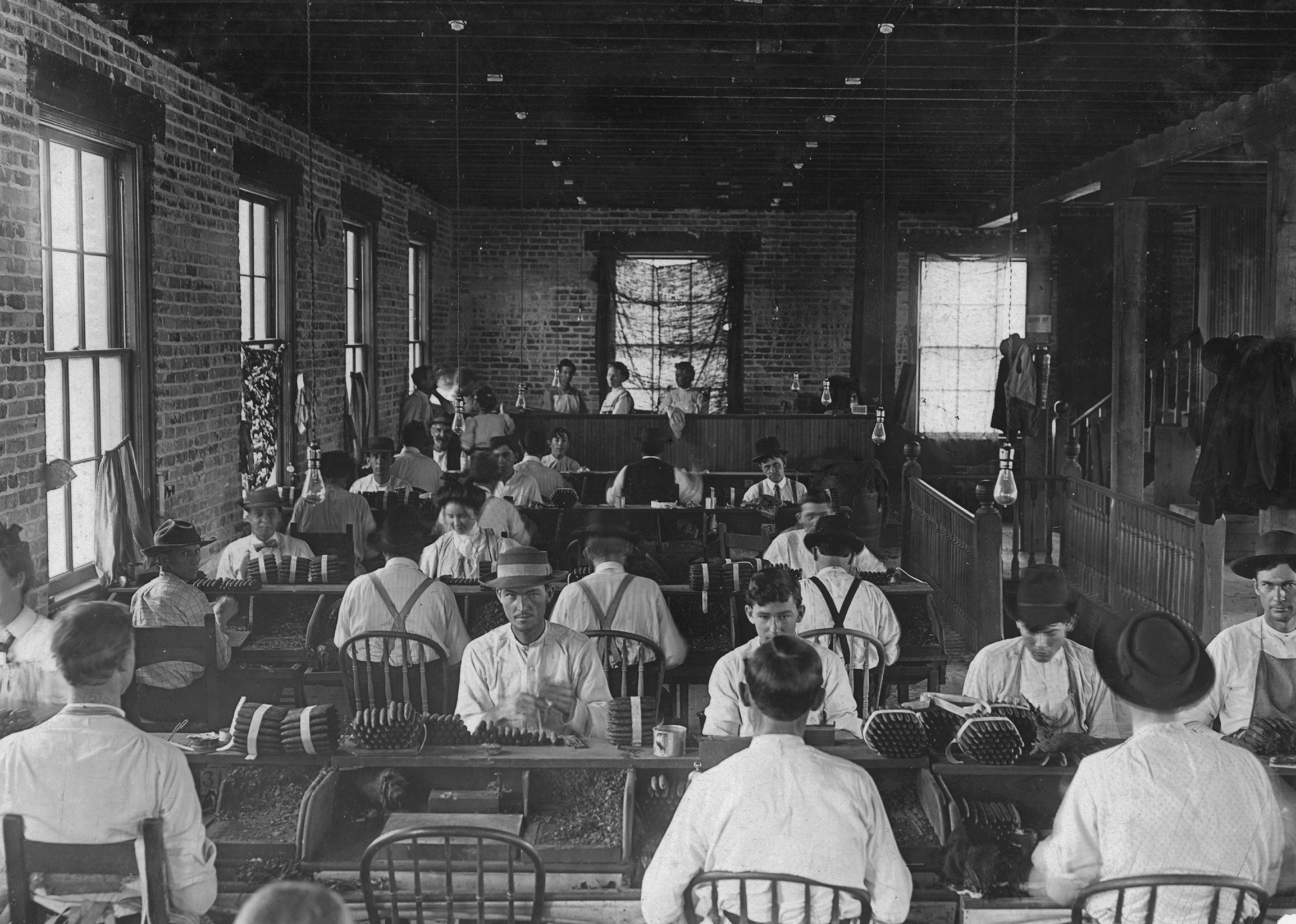 1867: Cigarmakers union welcomes women members