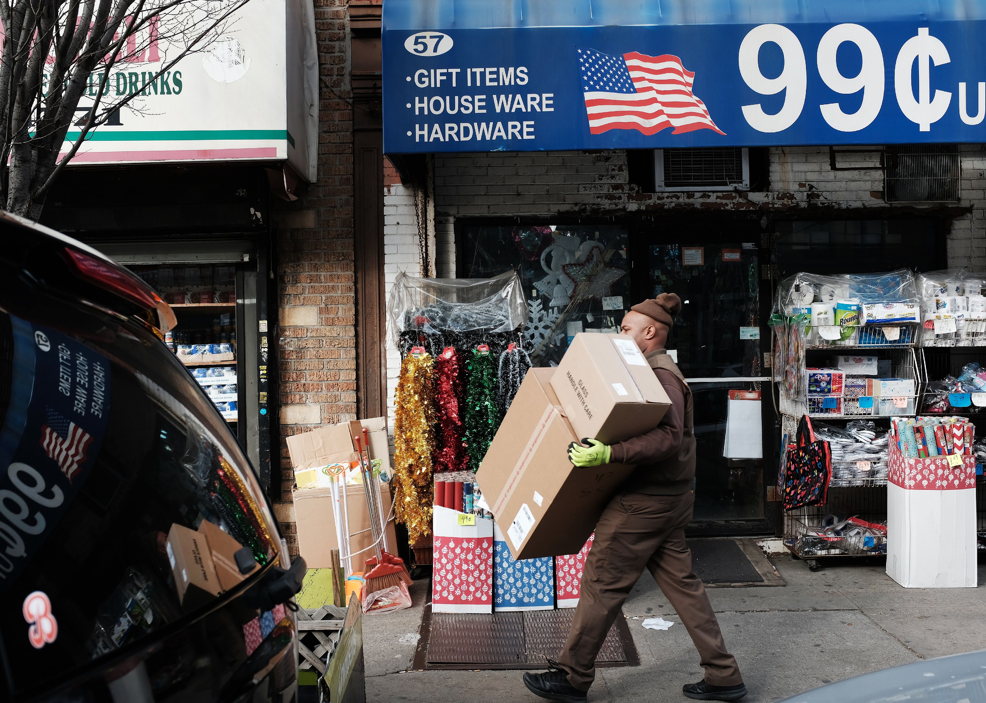 Black, white discrepancies worsen during the pandemic