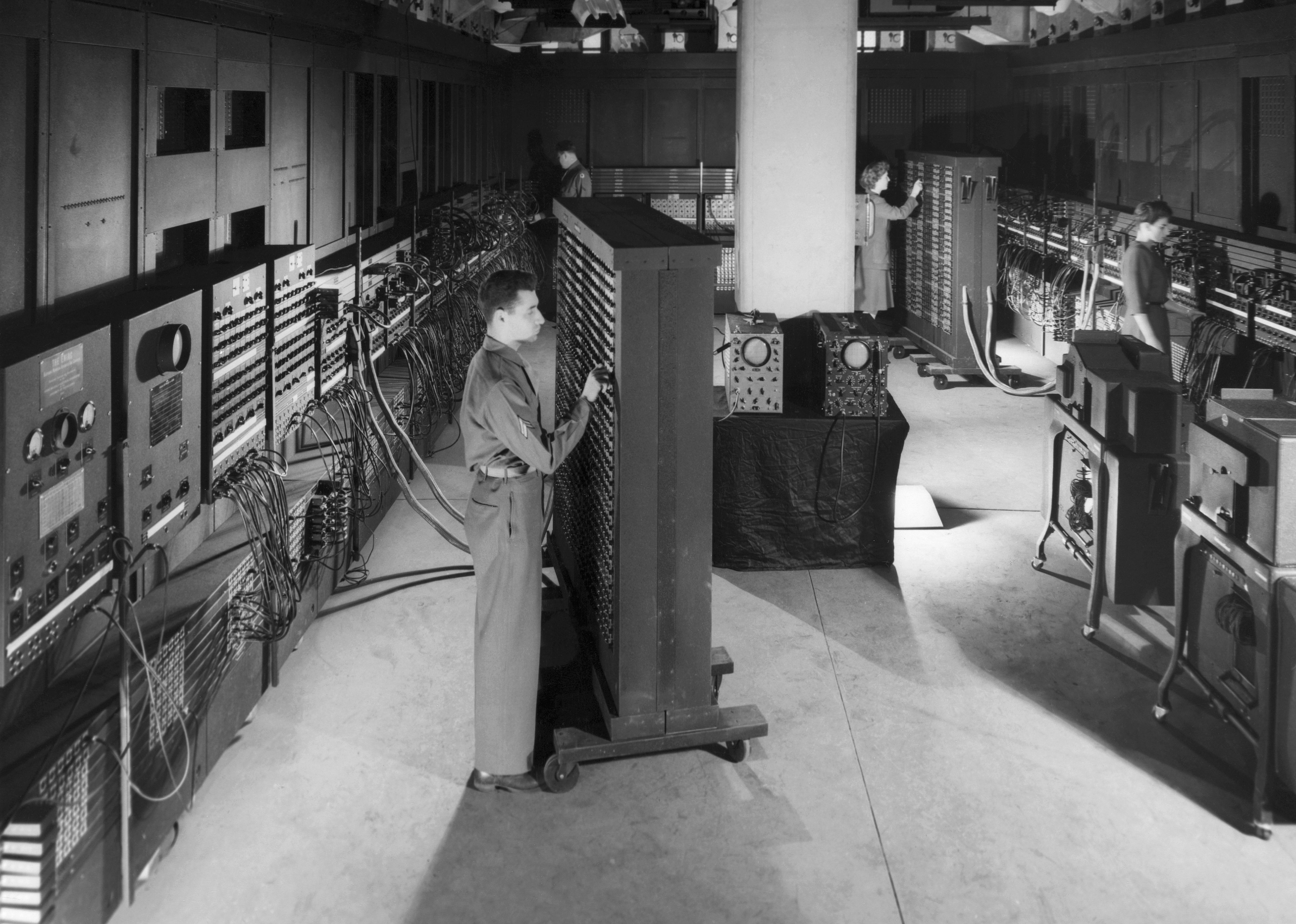 1935: Computerization aids education's reliance on standardized testing