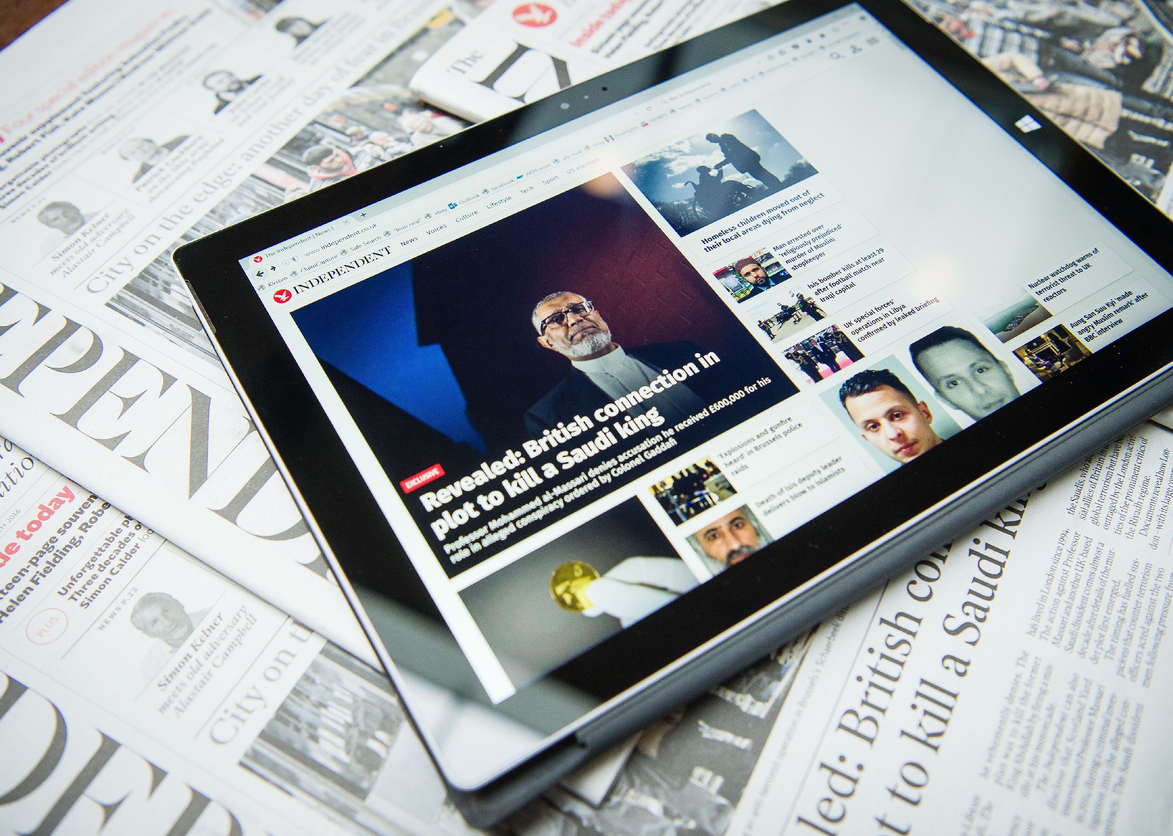 2010: Digital media drives news consumption