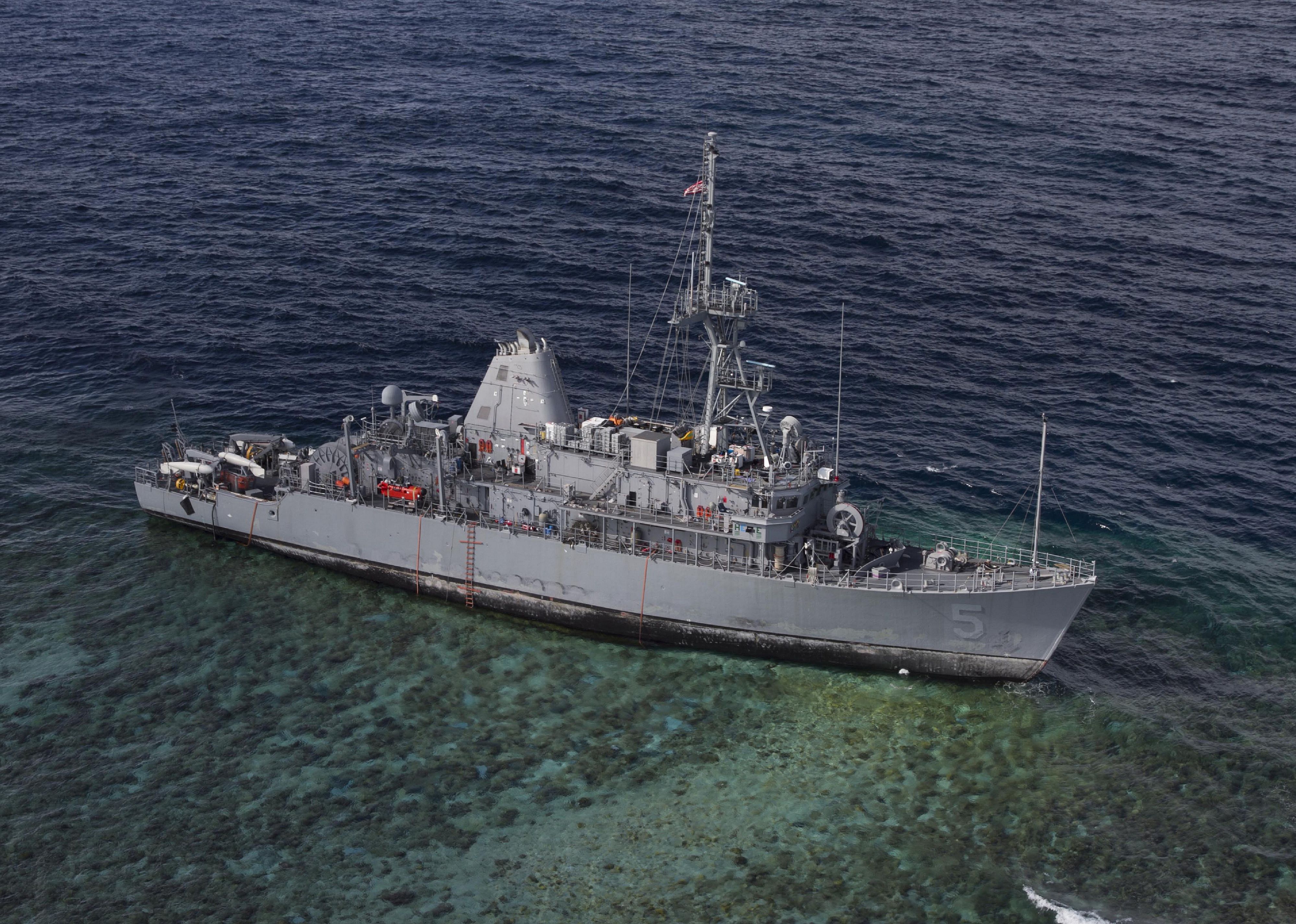 8 Mine Warfare Ships