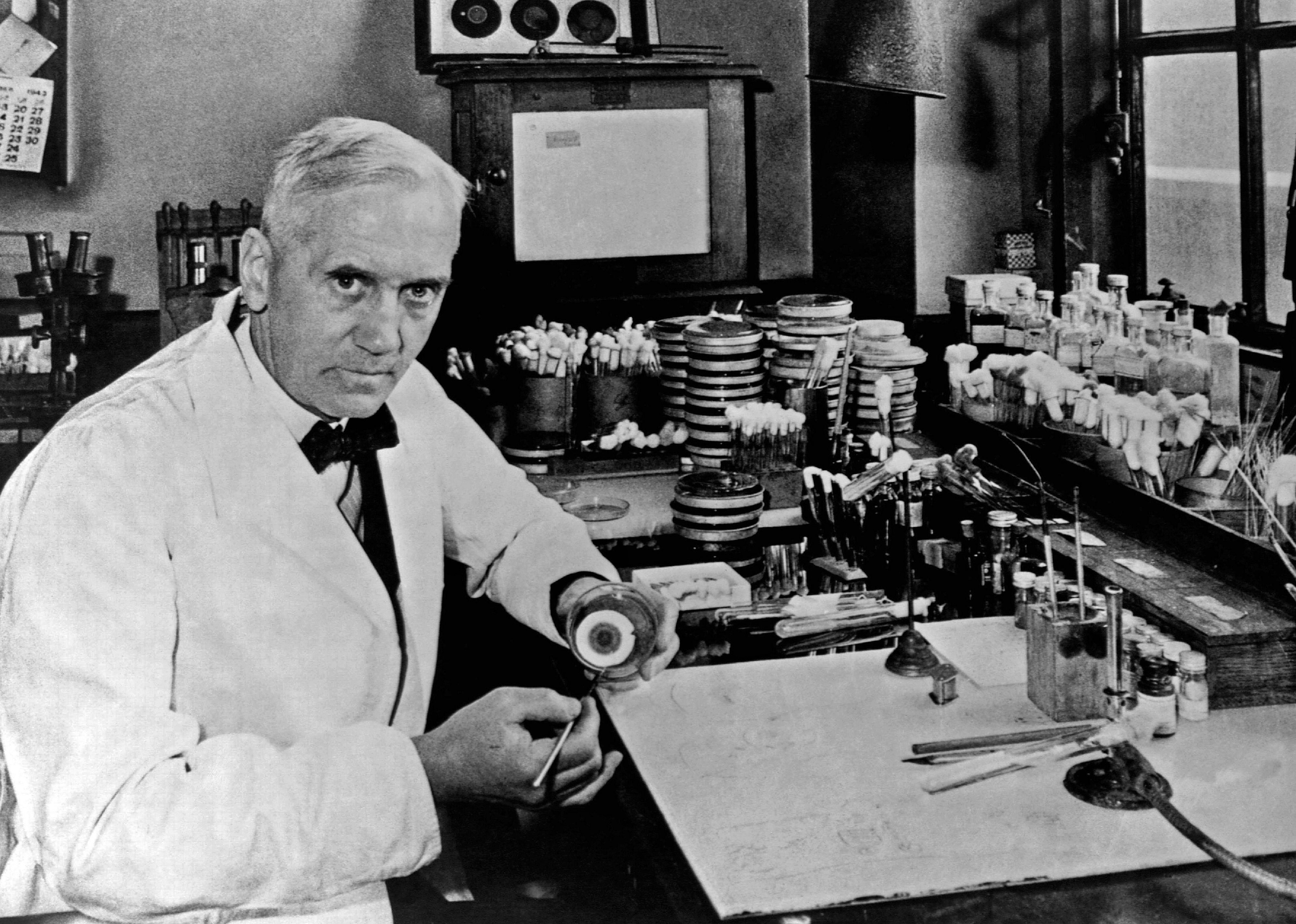 1928: Discovery of penicillin
