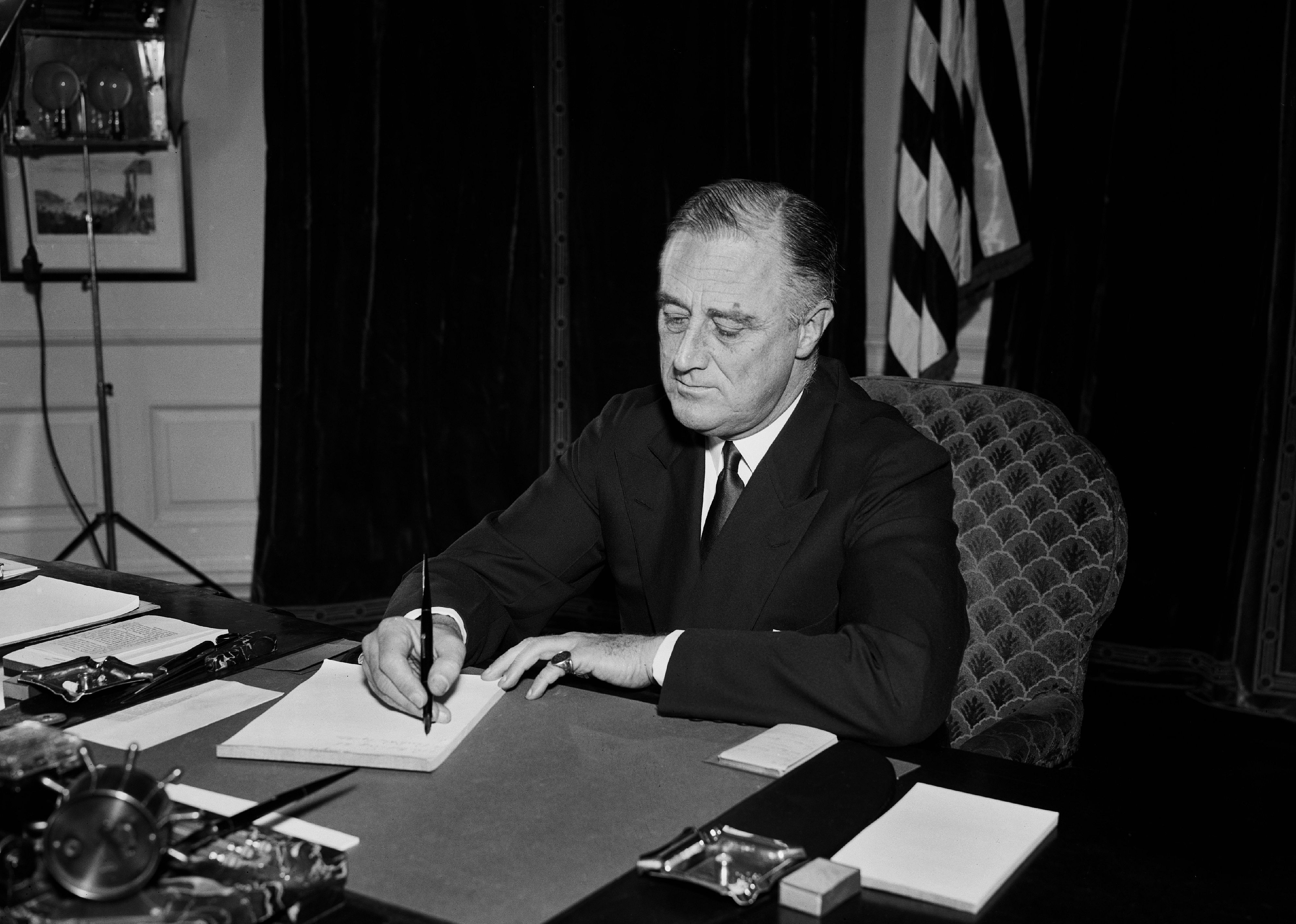 1934: Committee on Economic Security created