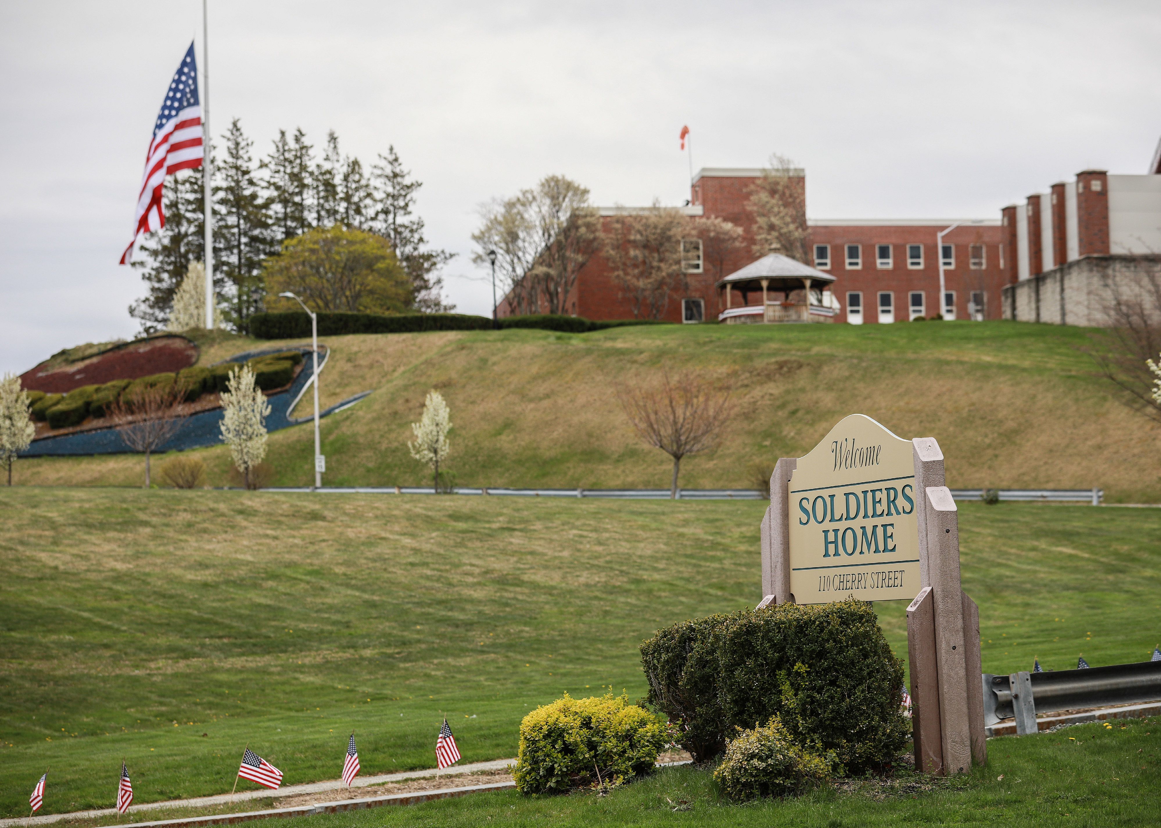 Veterans die of COVID-19 at Massachusetts home