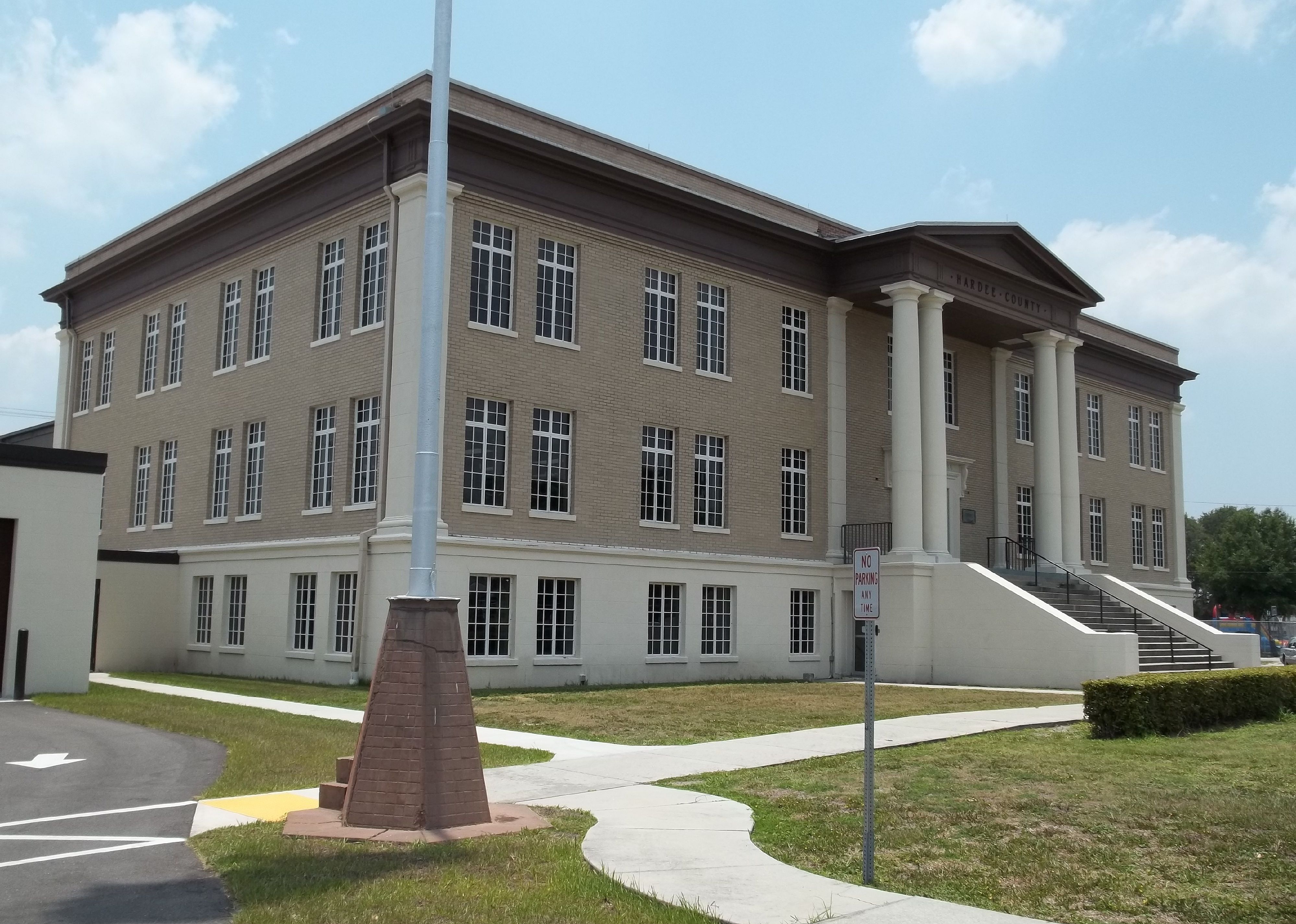 #13. Hardee County