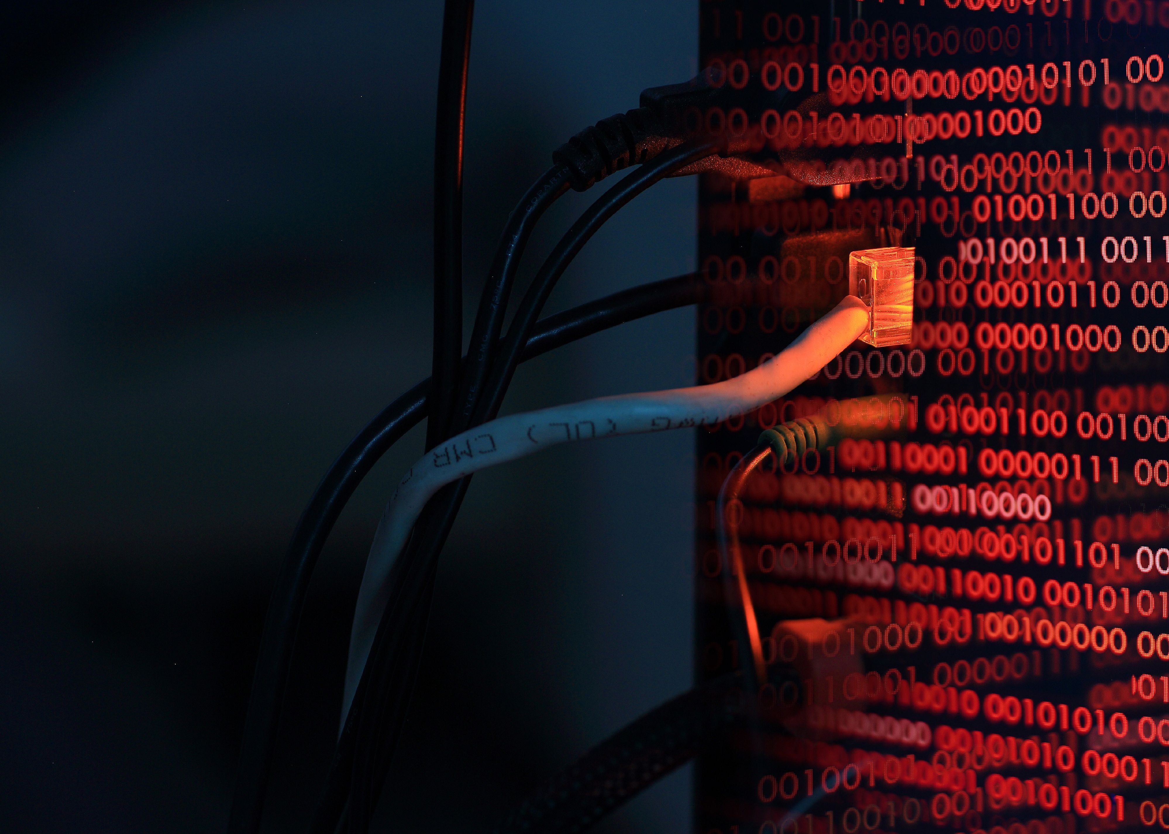 Computer virus transfer into desktop pc by internet LAN line