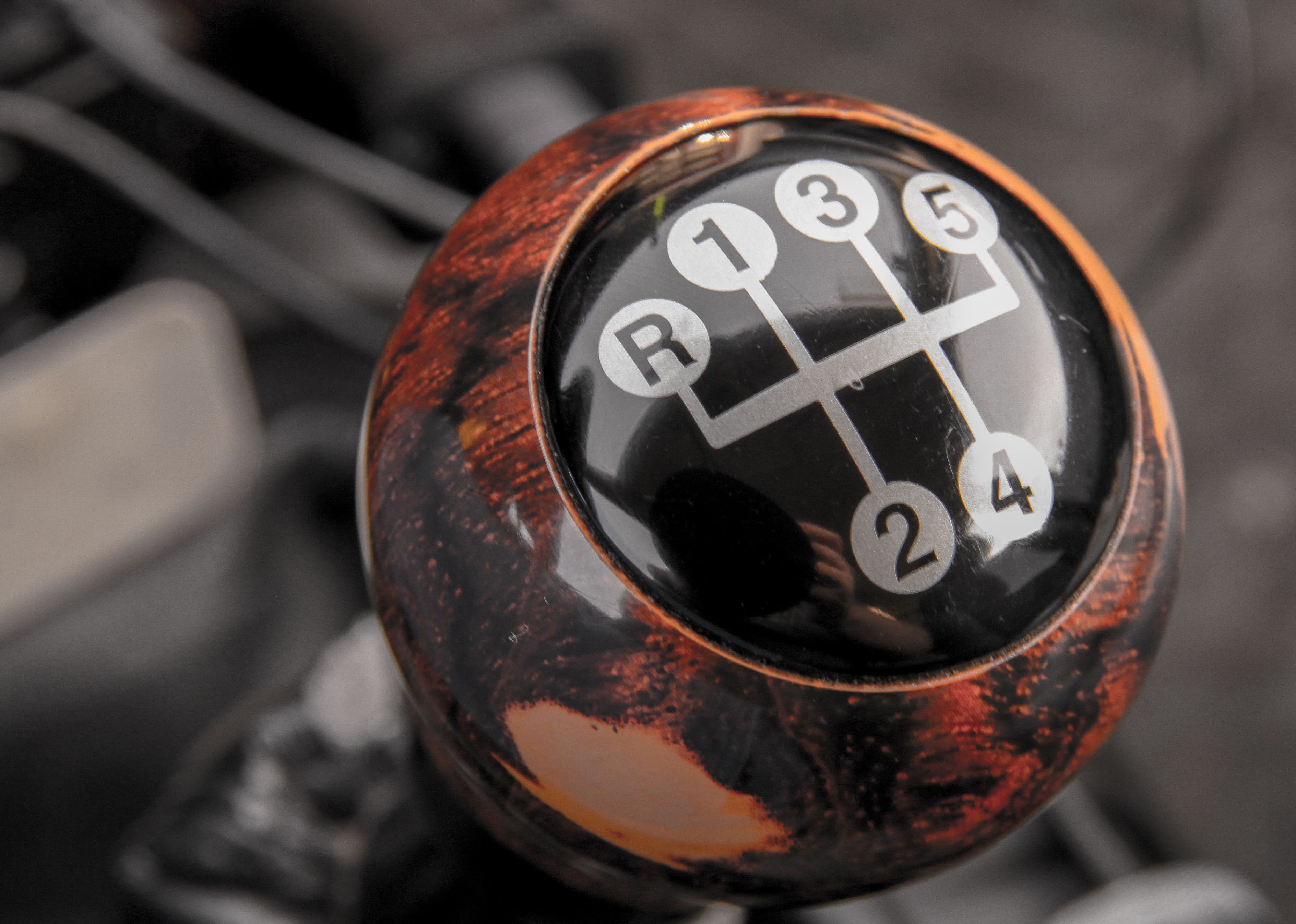 2004: The slow death of the stick shift accelerates