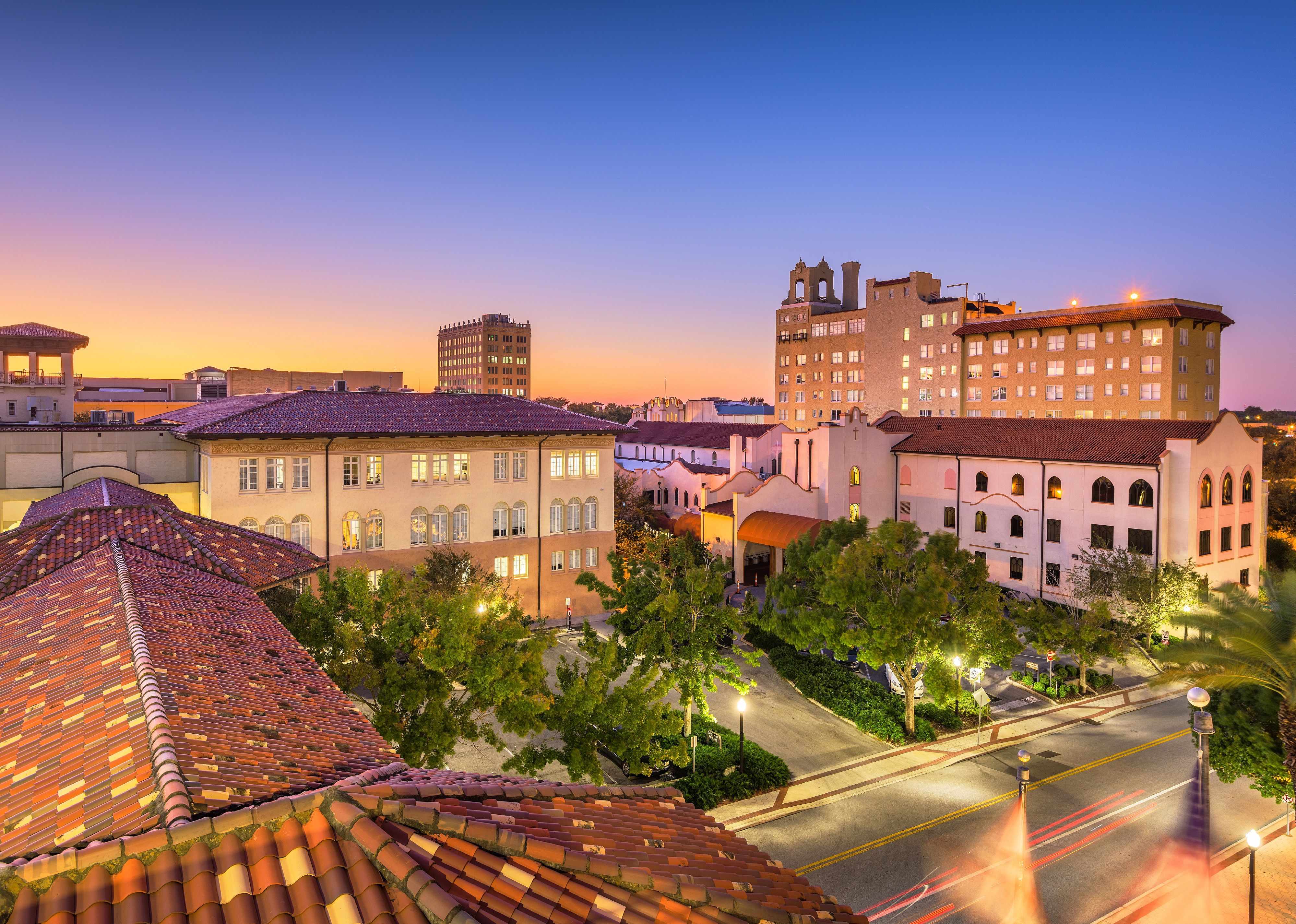 Lakeland, Florida downown cityscape.