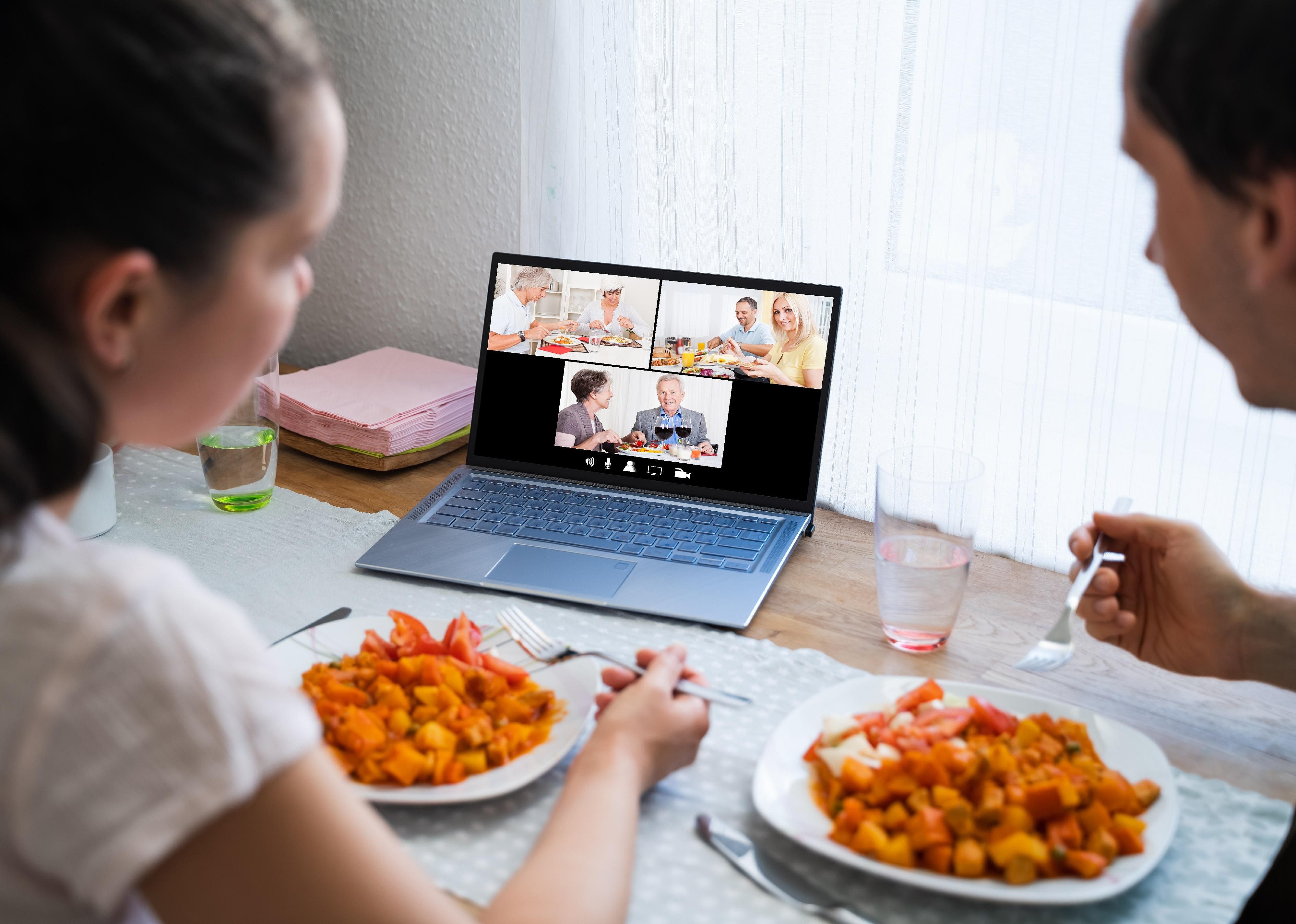Hold a virtual dinner party