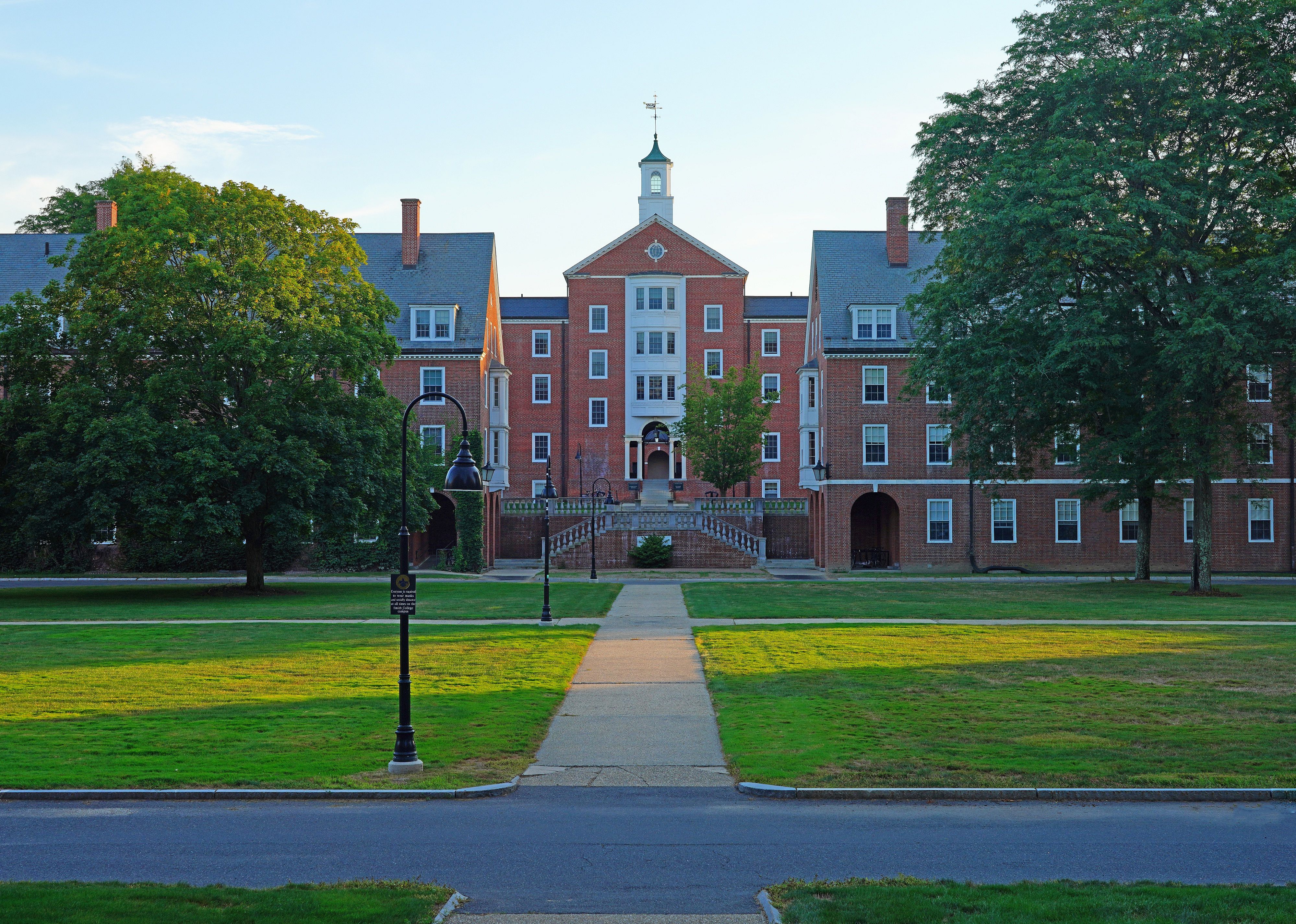 #12. Smith College
