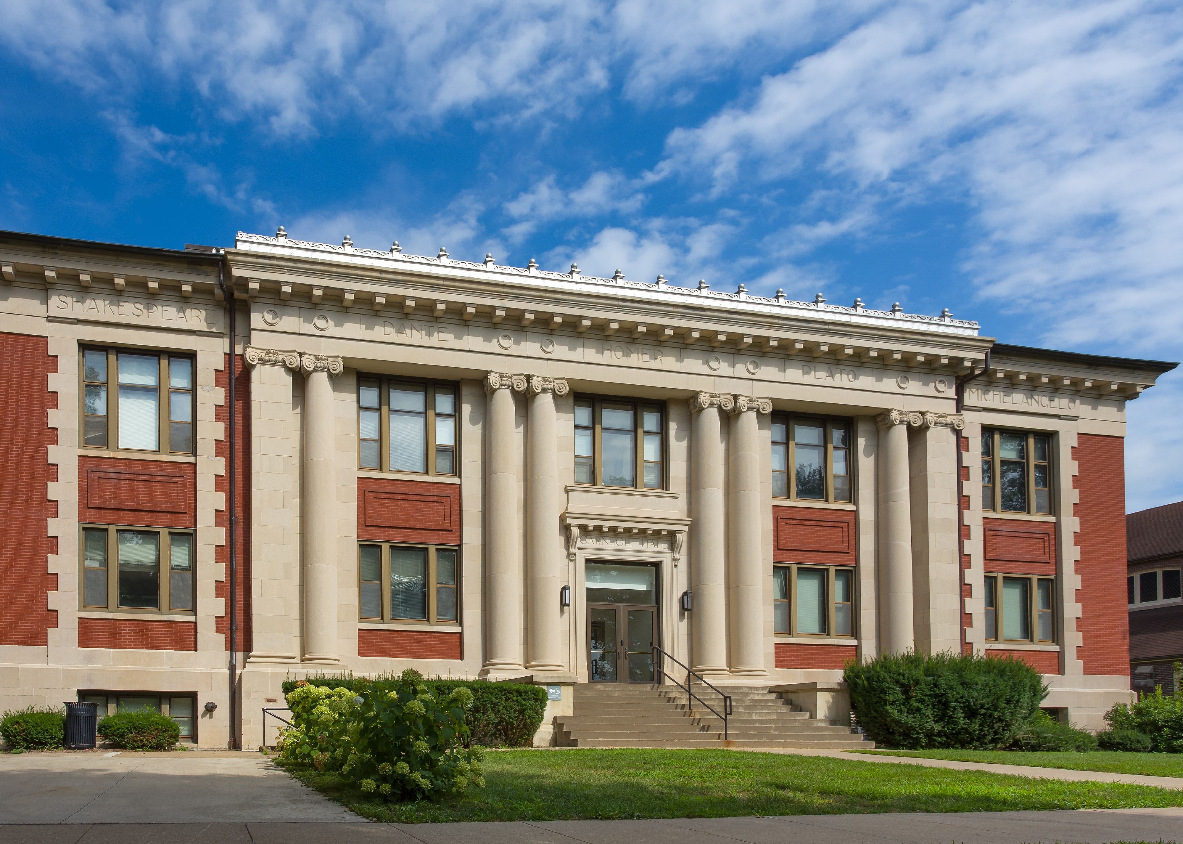 #55. Grinnell College