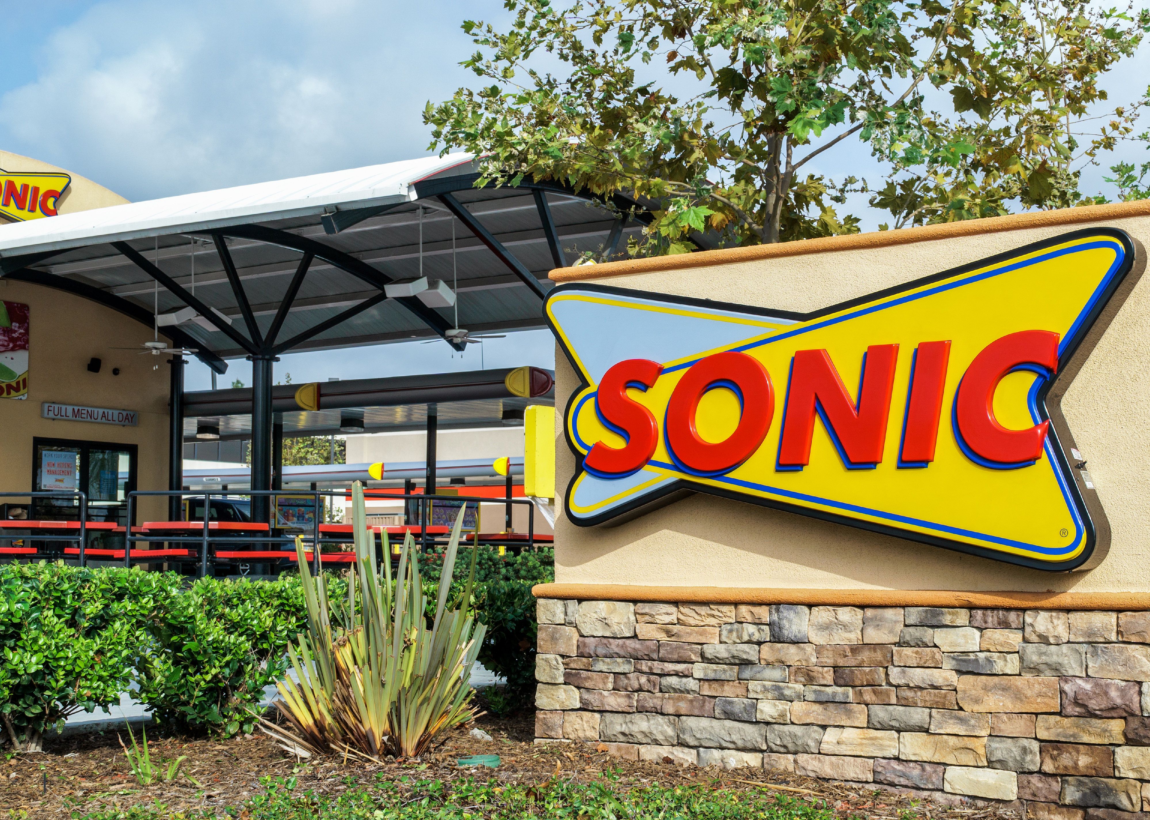 The Sonic sign outside the restaurant.