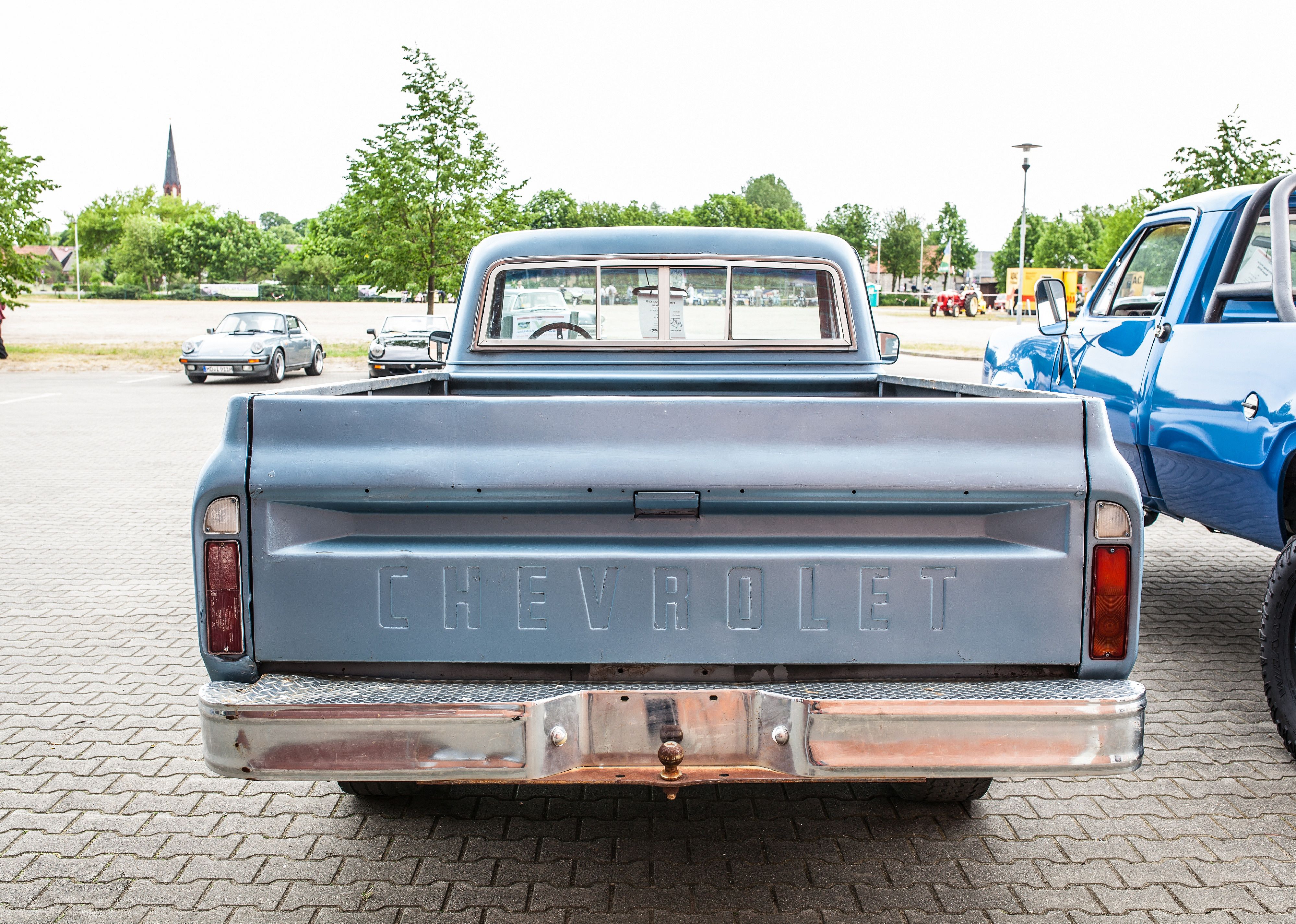 Back of a Chevrolet C/K C10 Fleetside Second generation.