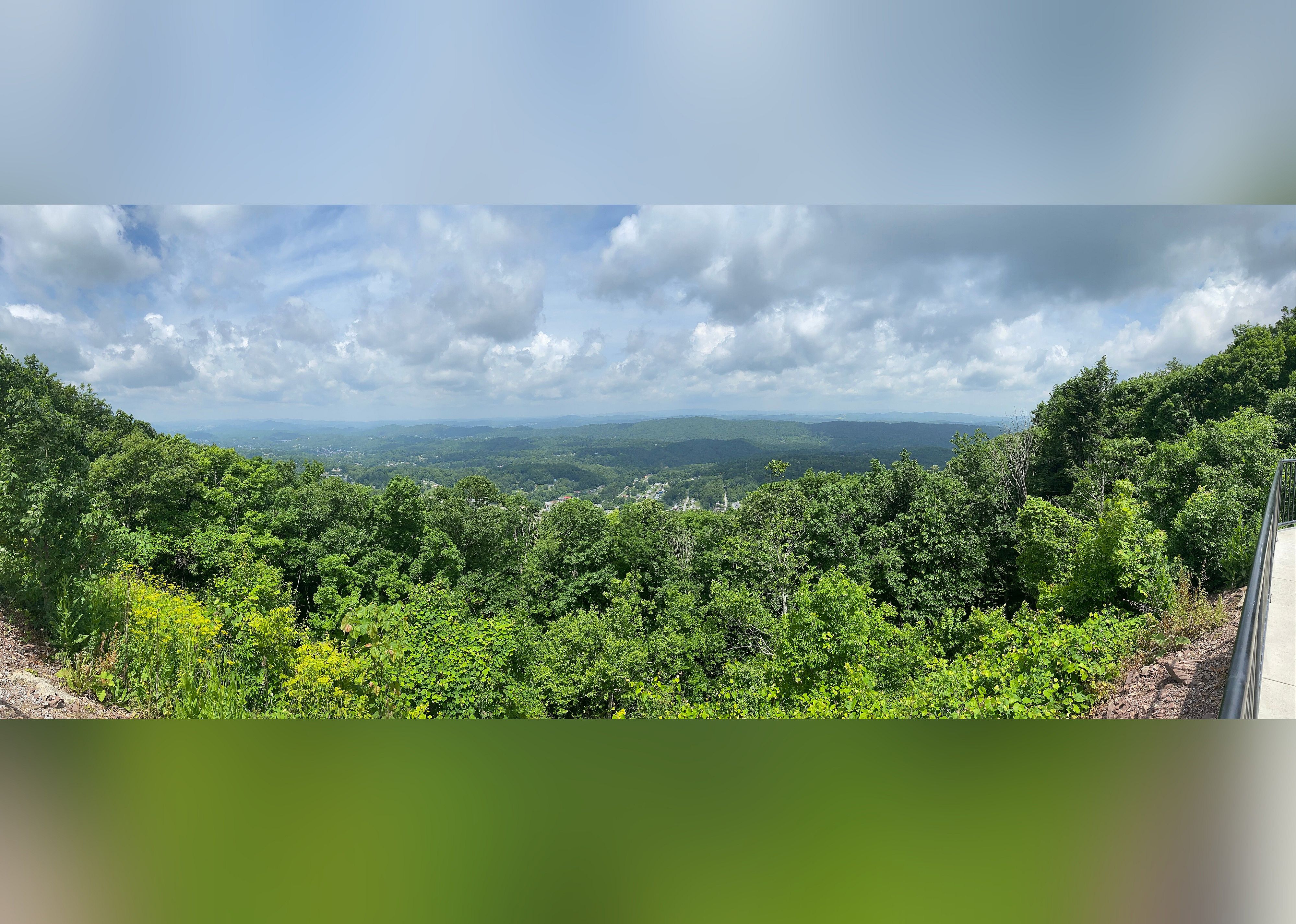 #4. East River Mountain Overlook