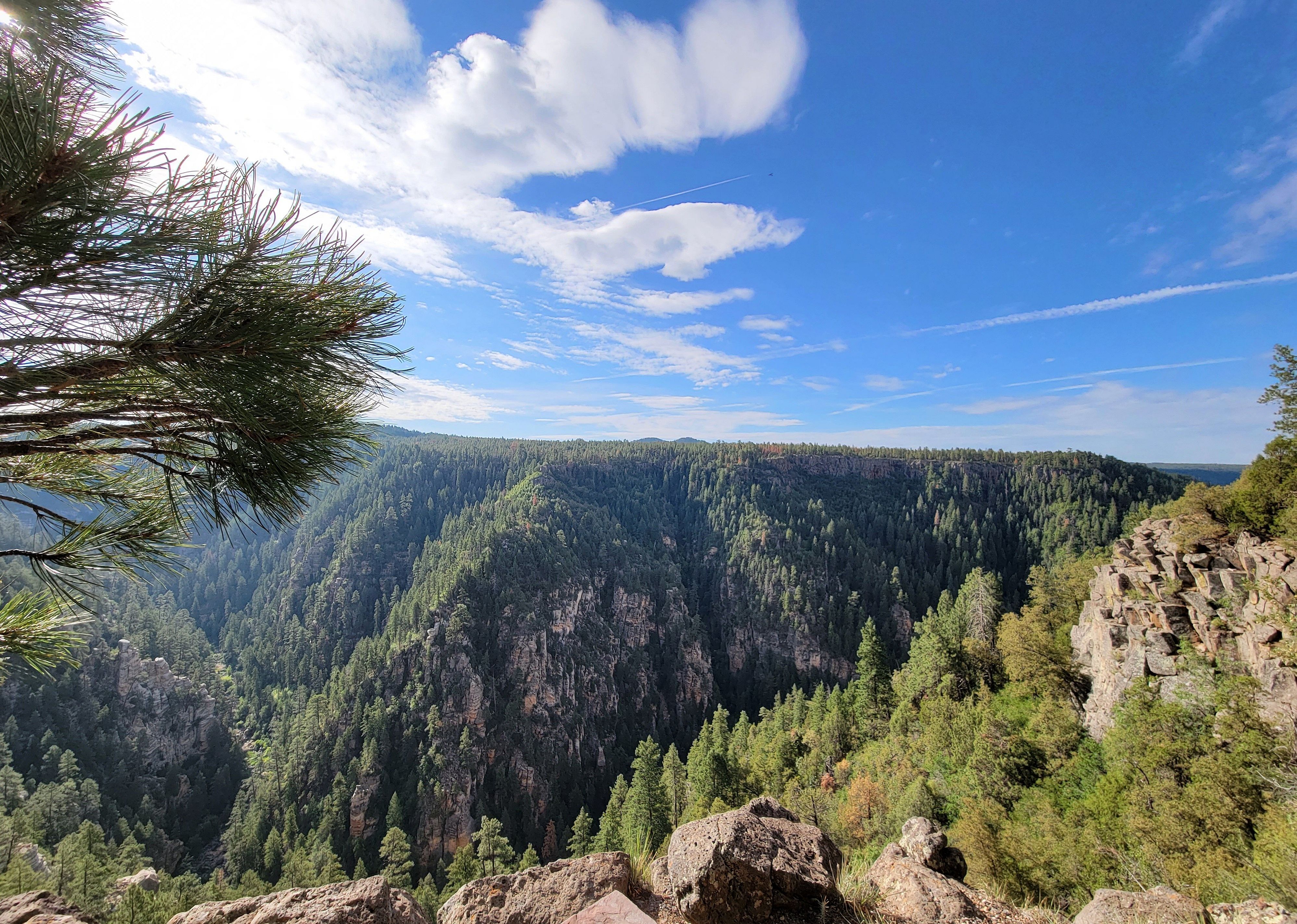 #5. Oak Creek Vista Overlook