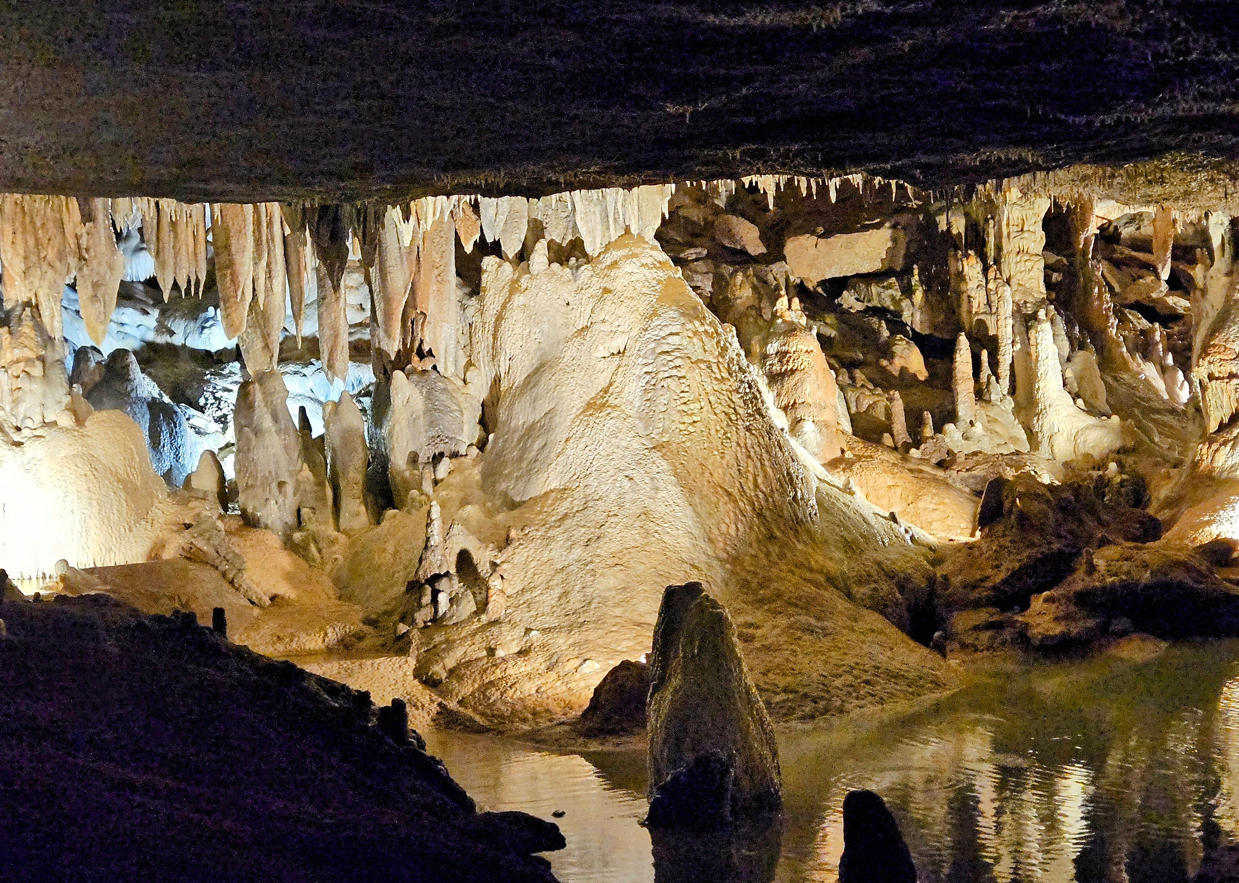 #10. Fantastic Caverns