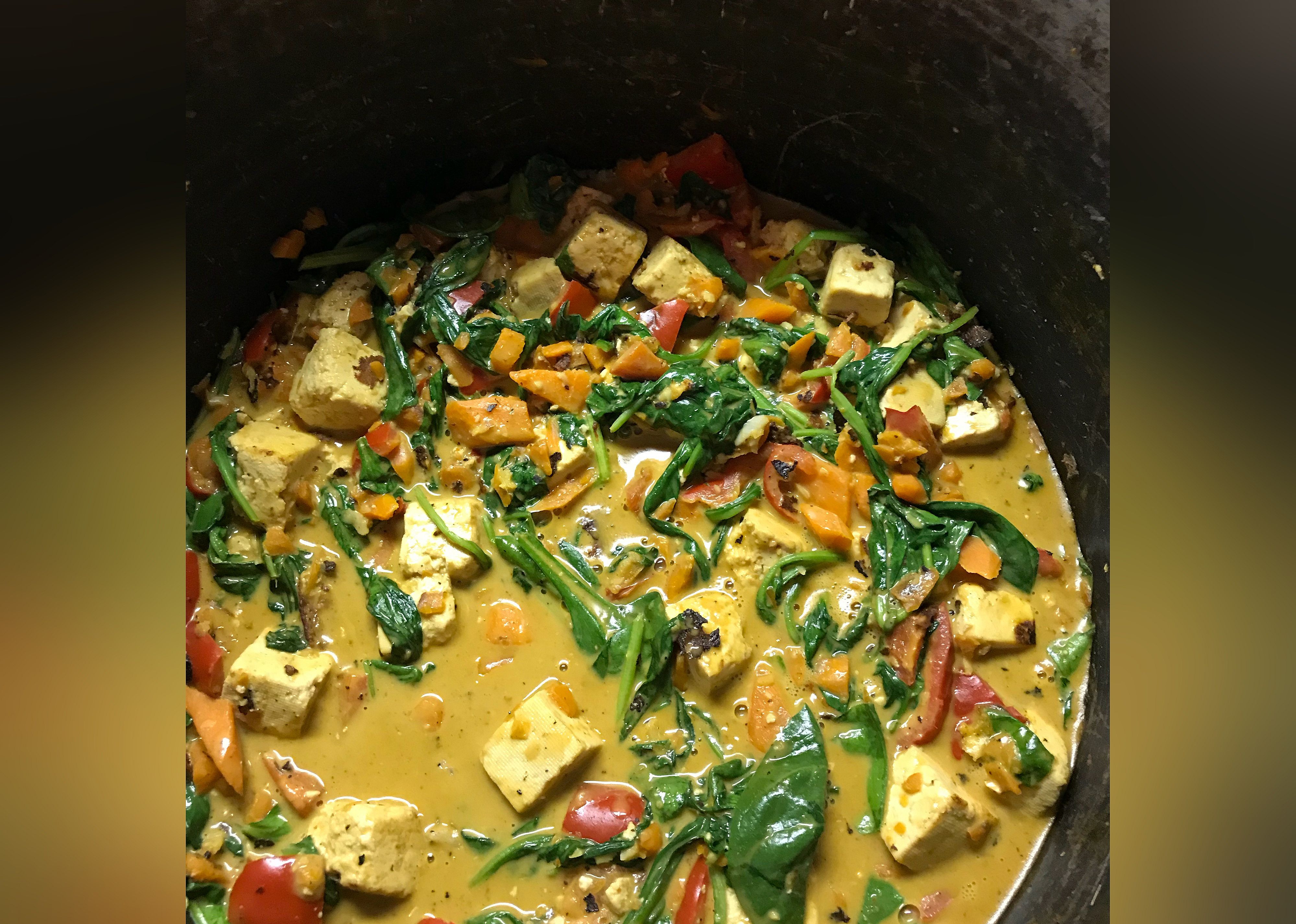 Tofu Stir-Fry with Peanut Sauce (Vegan)