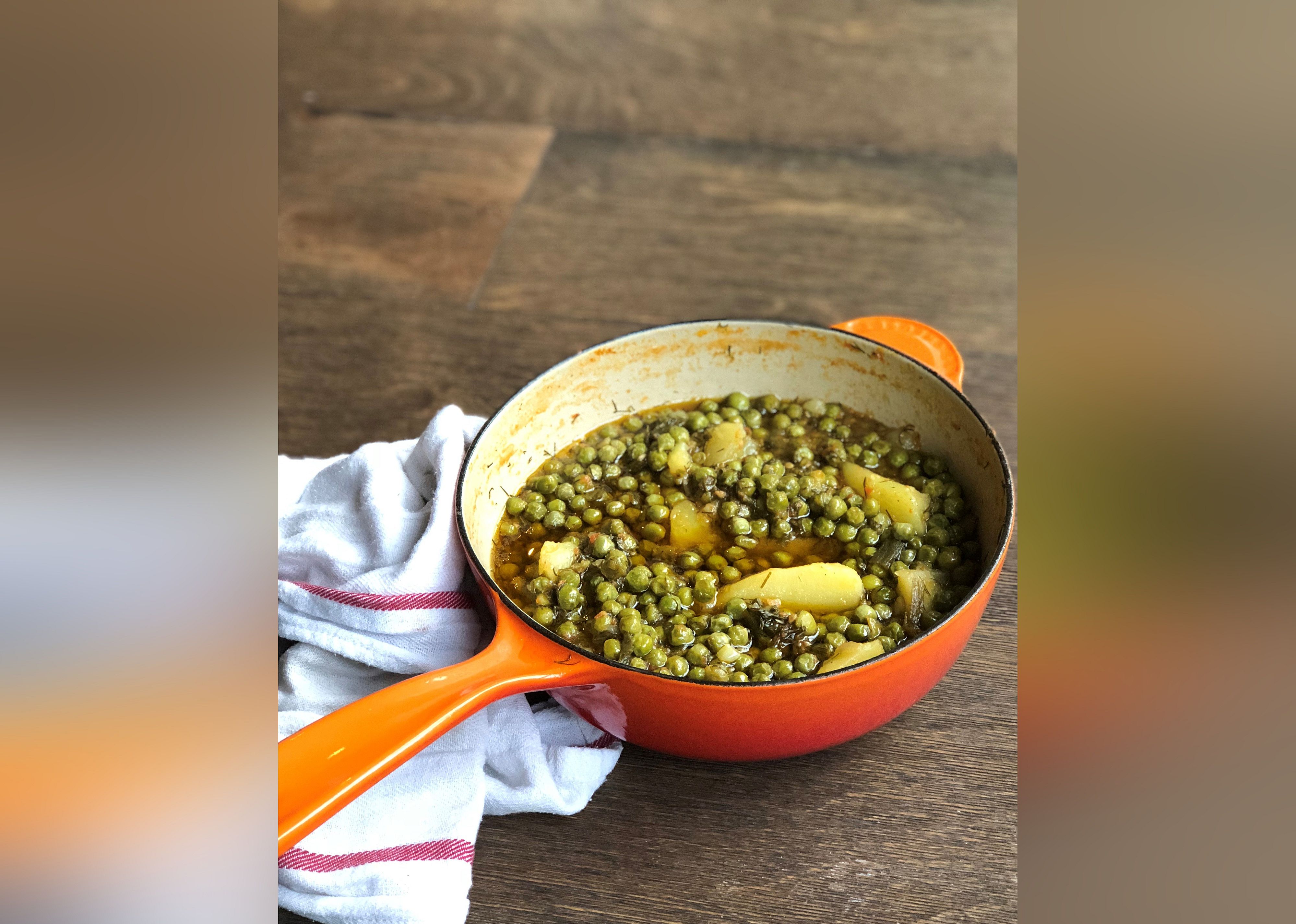 Arakas Latheros (Greek Peas with Tomato and Dill)
