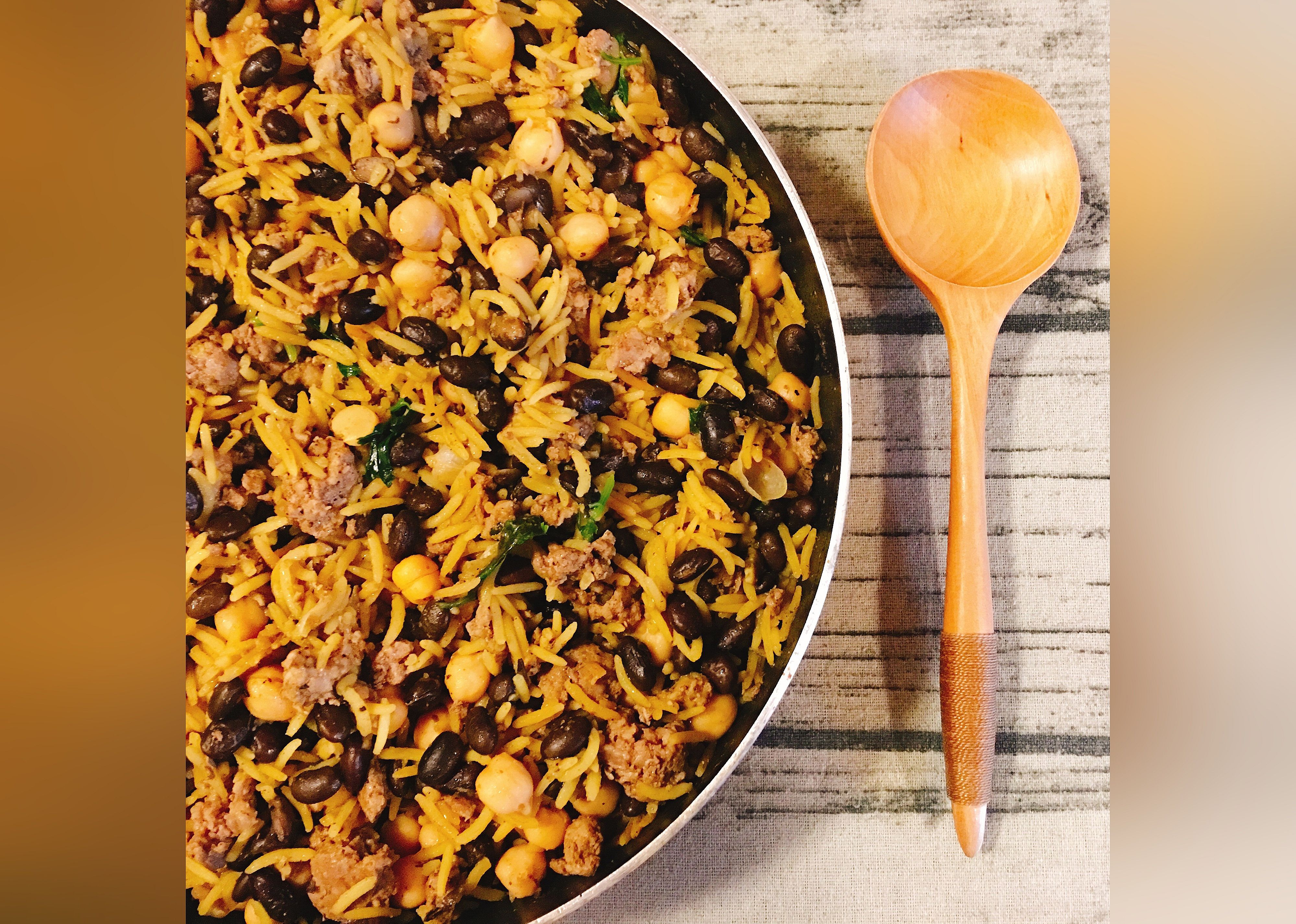 Middle Eastern Rice with Black Beans and Chickpeas