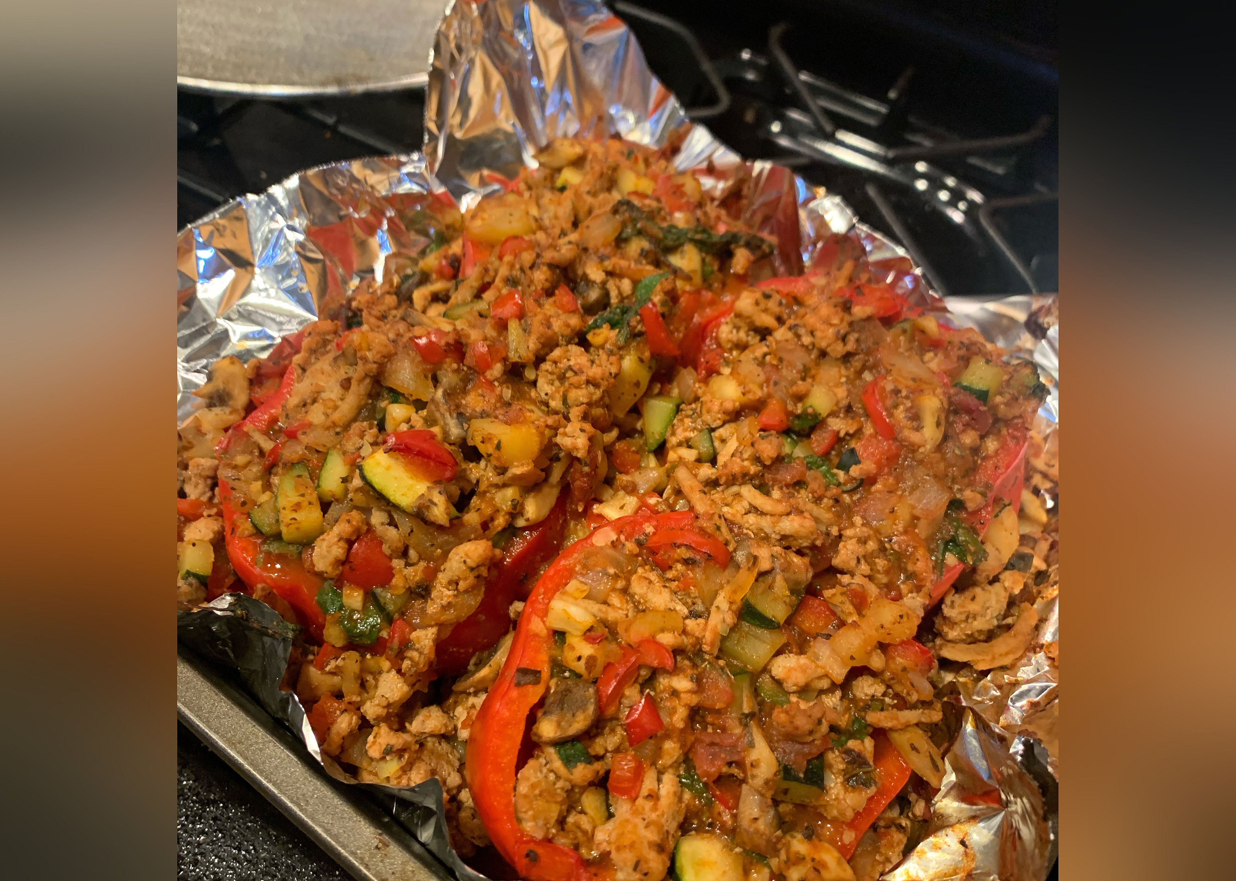 Stuffed Peppers with Turkey and Vegetables