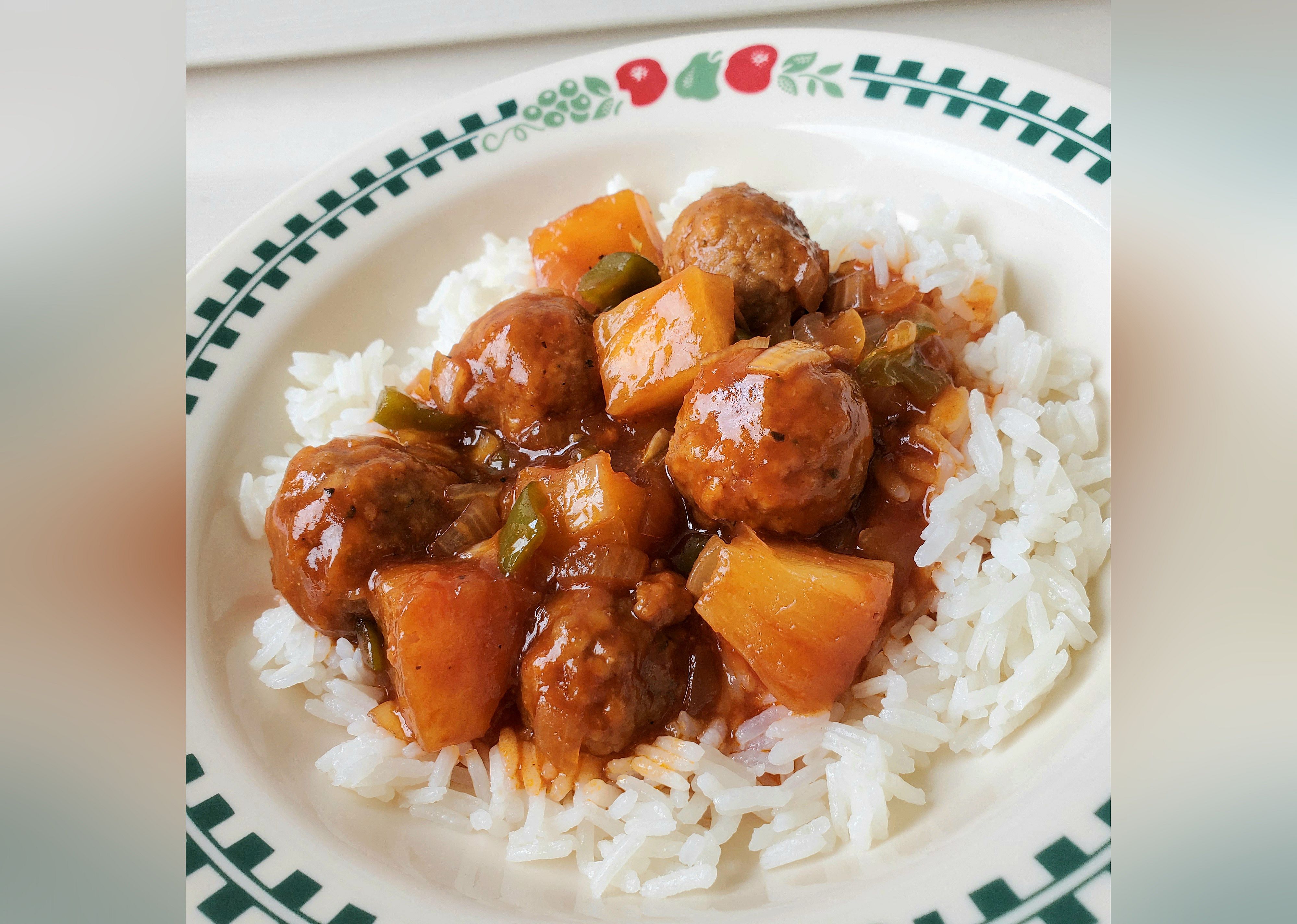 Slow Cooker Pineapple-BBQ Meatballs