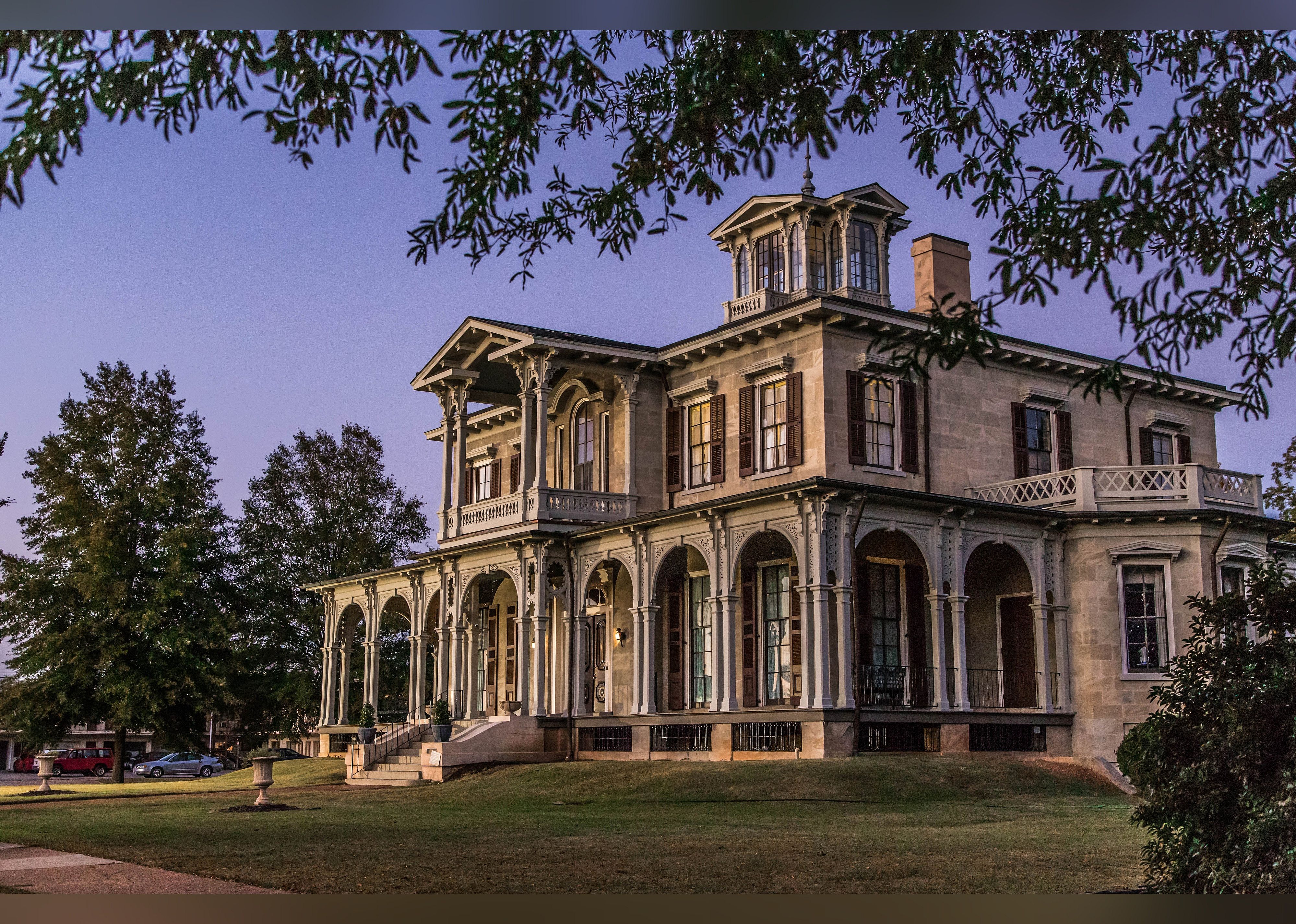 #20. Jemison-Van de Graaff Mansion