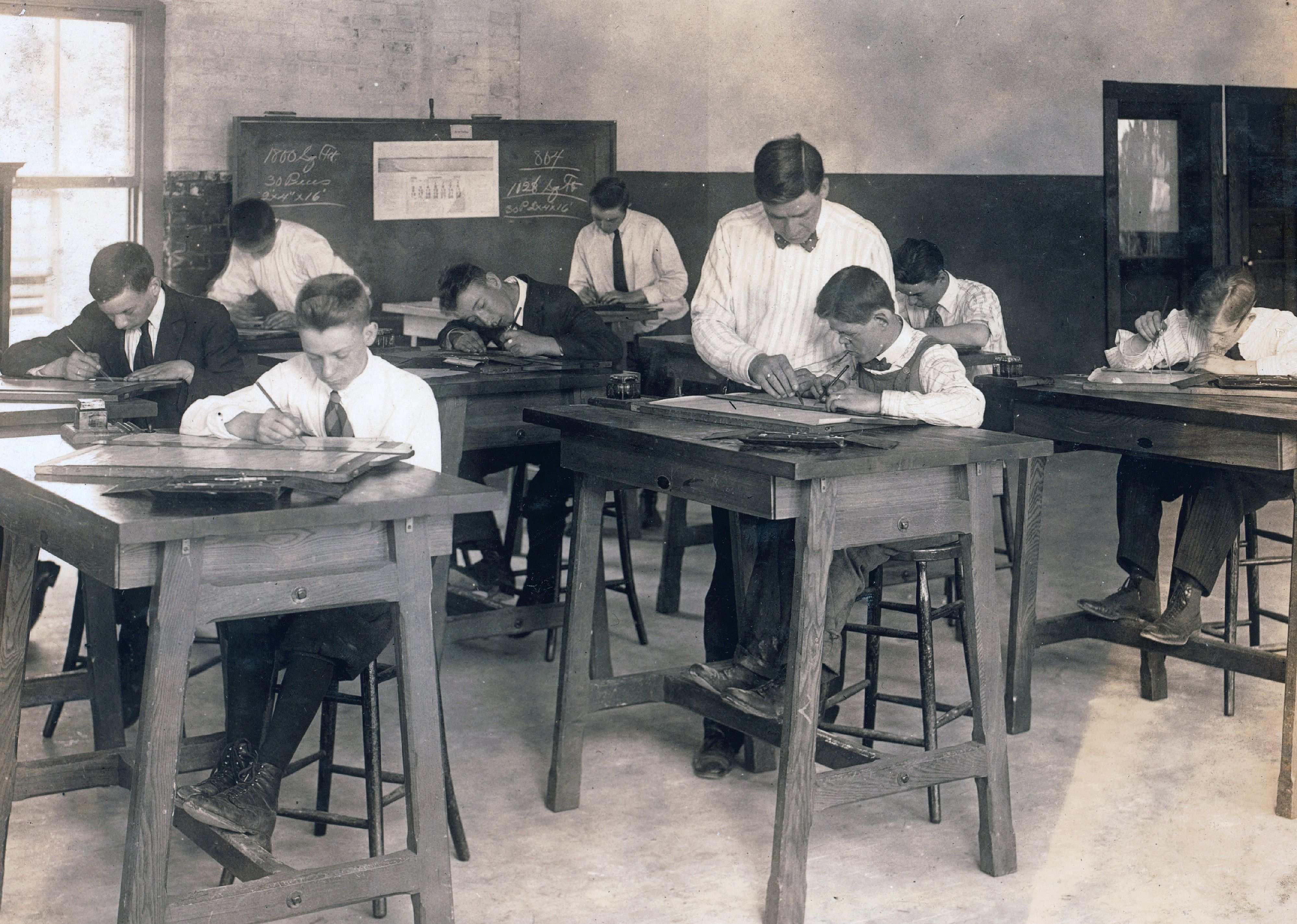1908-1916: New achievement testing standards are implemented