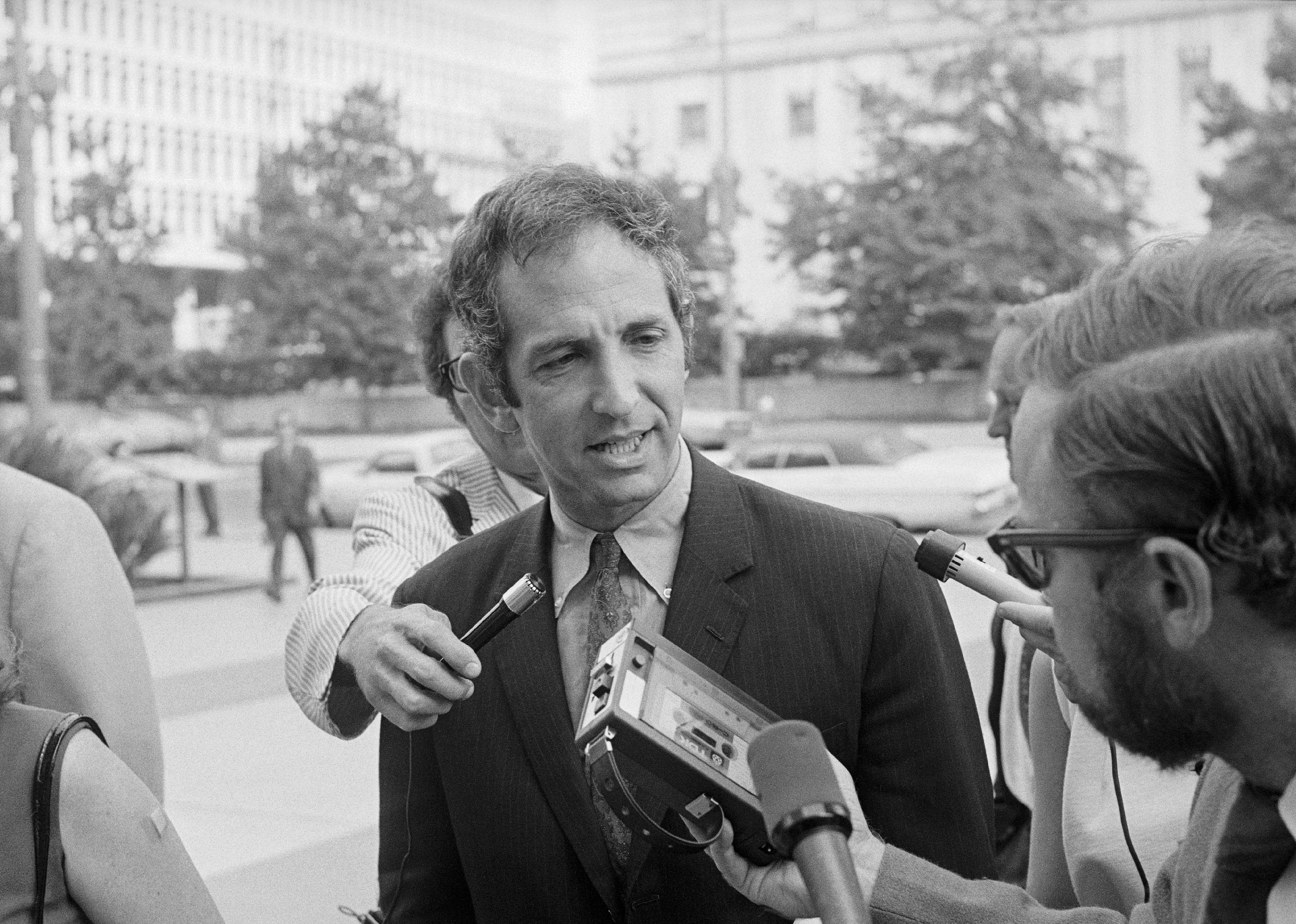 1971: Pentagon Papers are published