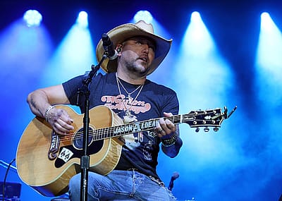 Jason Aldean performing on May 10, 2023 in The Colony, Texas.
