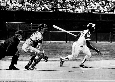 Hank Aaron hits his 715th home run, breaking Babe Ruth's long-standing record of 714 lifetime home runs, 1974.