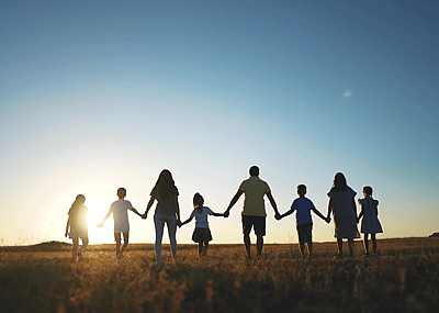Silhouettes of a big family.