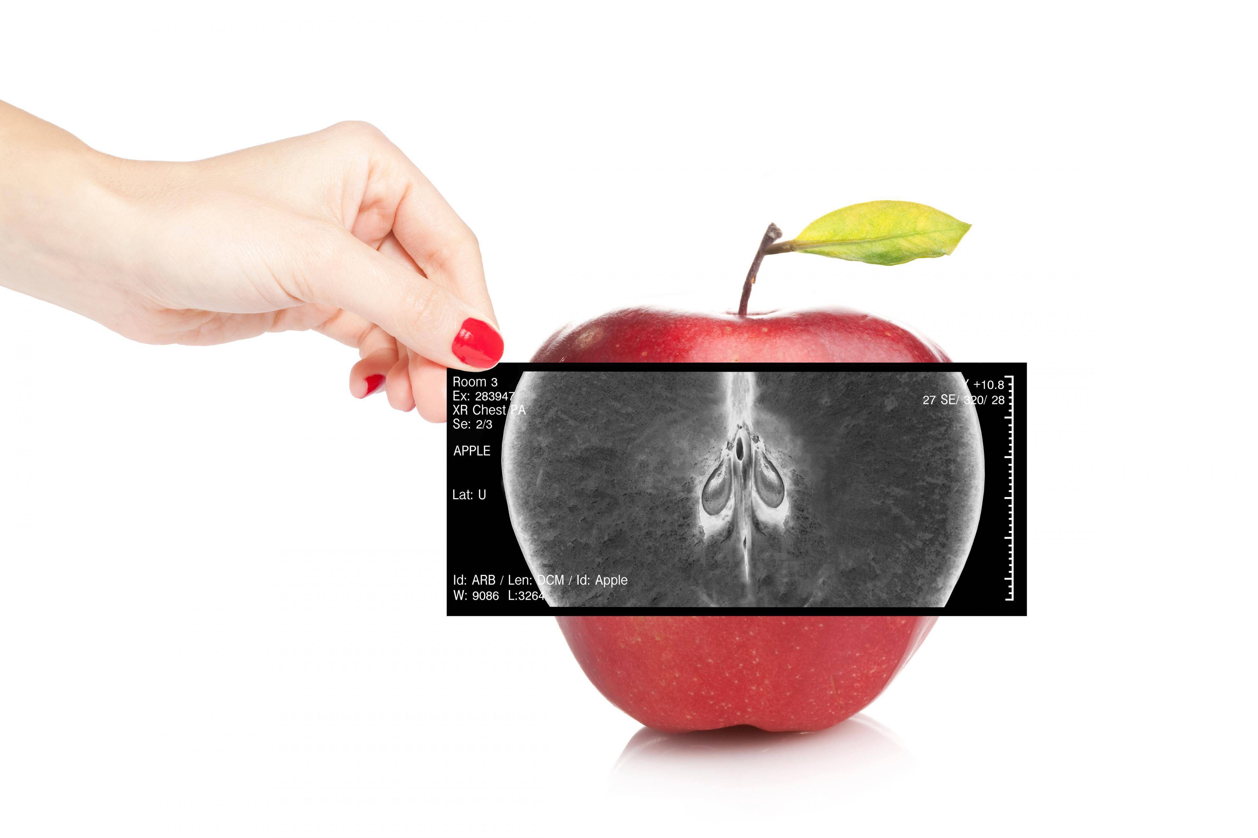 Machine learning to examine food