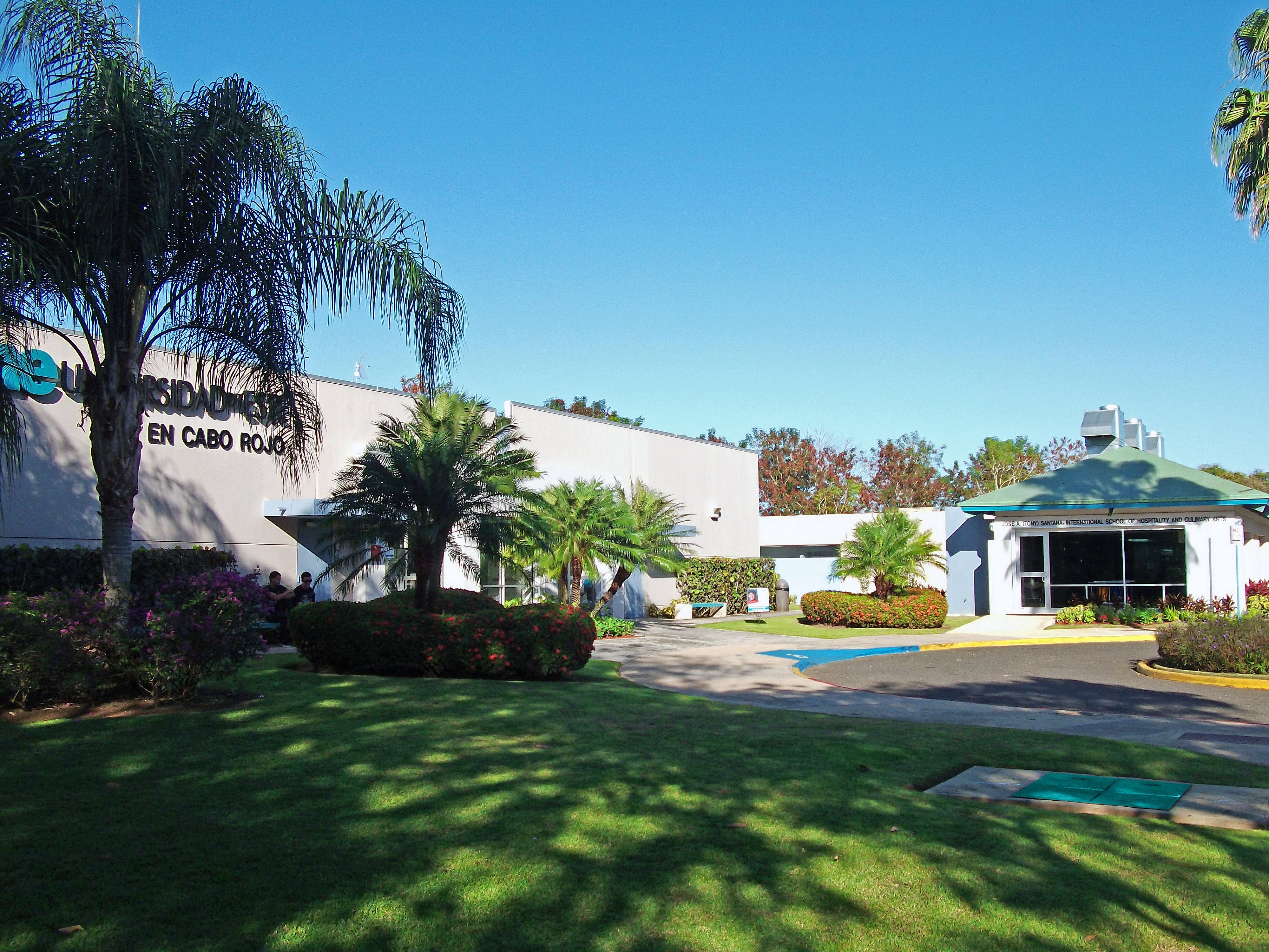 #9. Universidad del Este