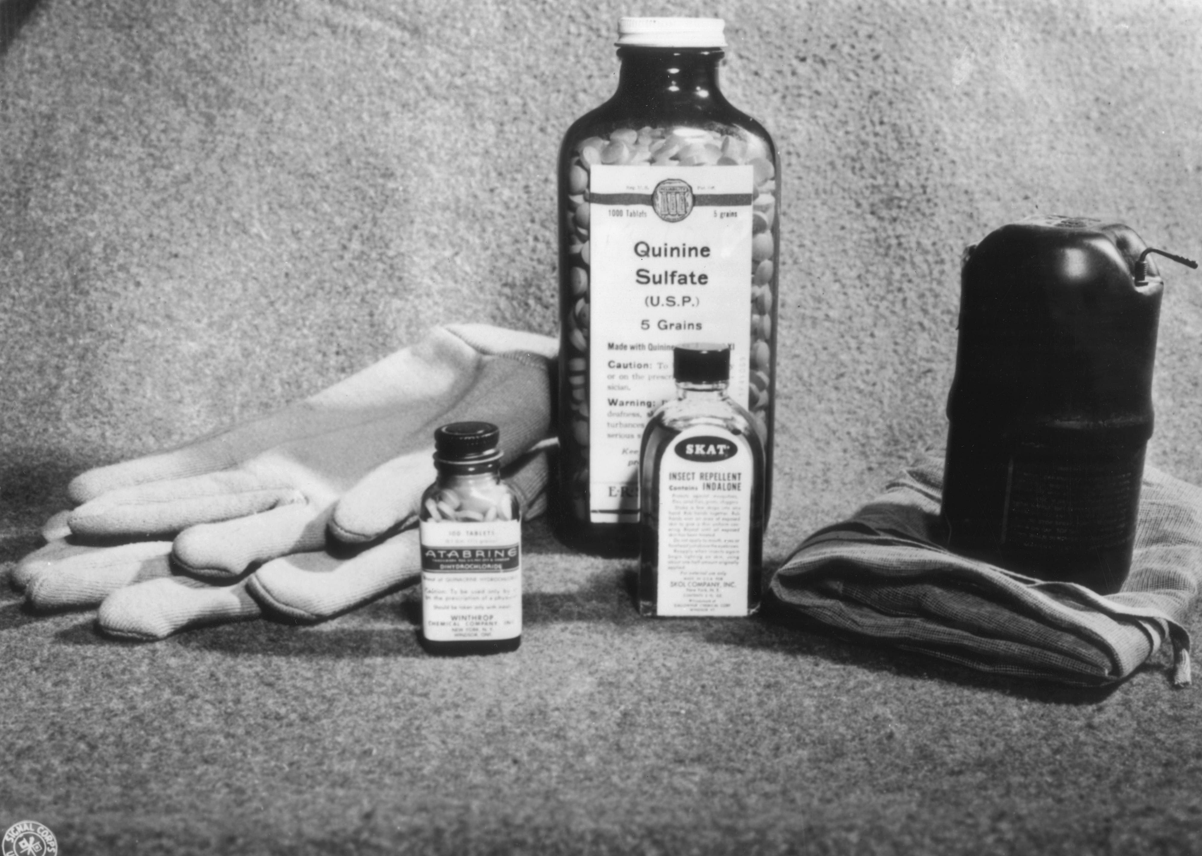 1949: Aerosol valve