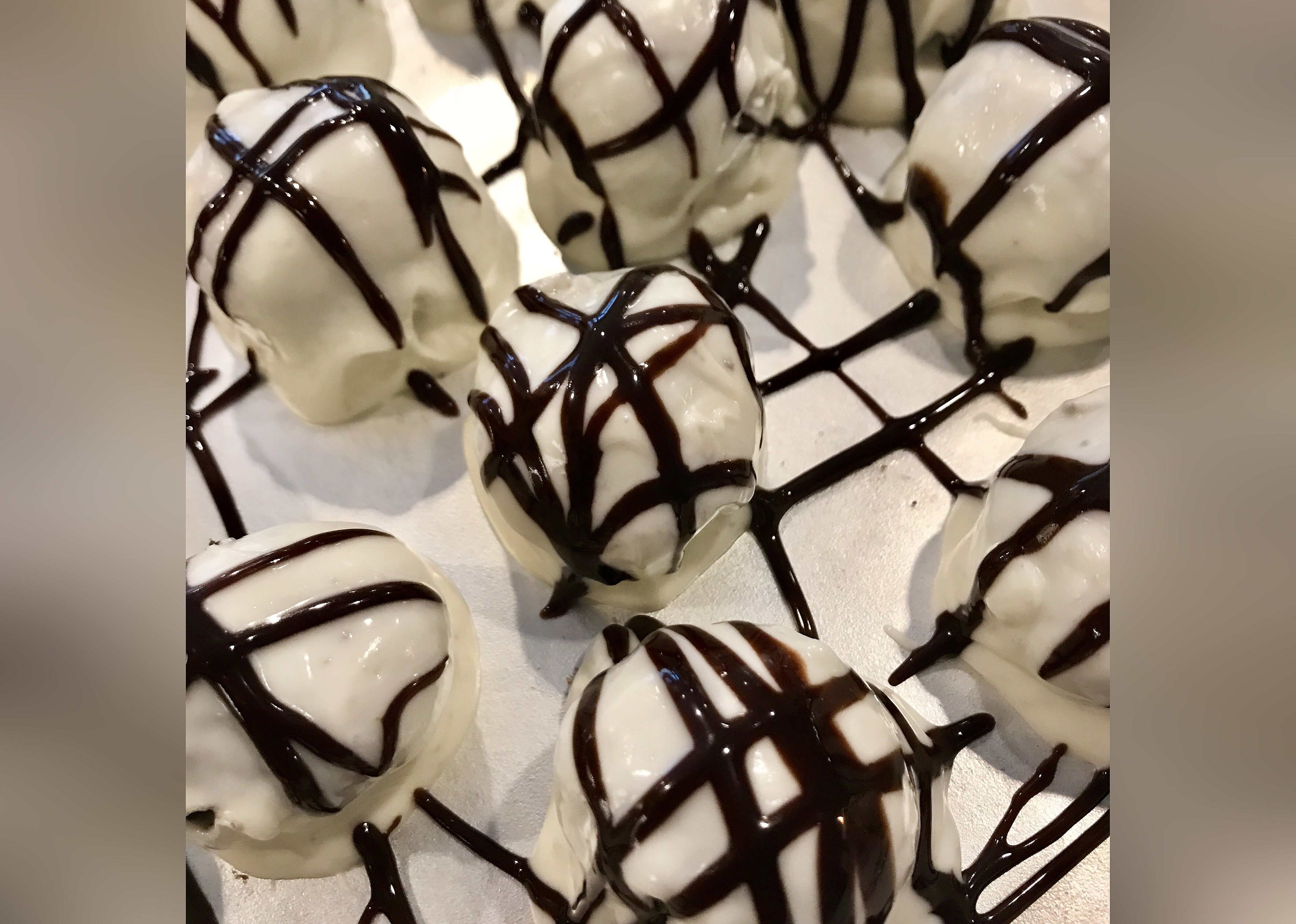 Easy White Chocolate Oreo® Truffles
