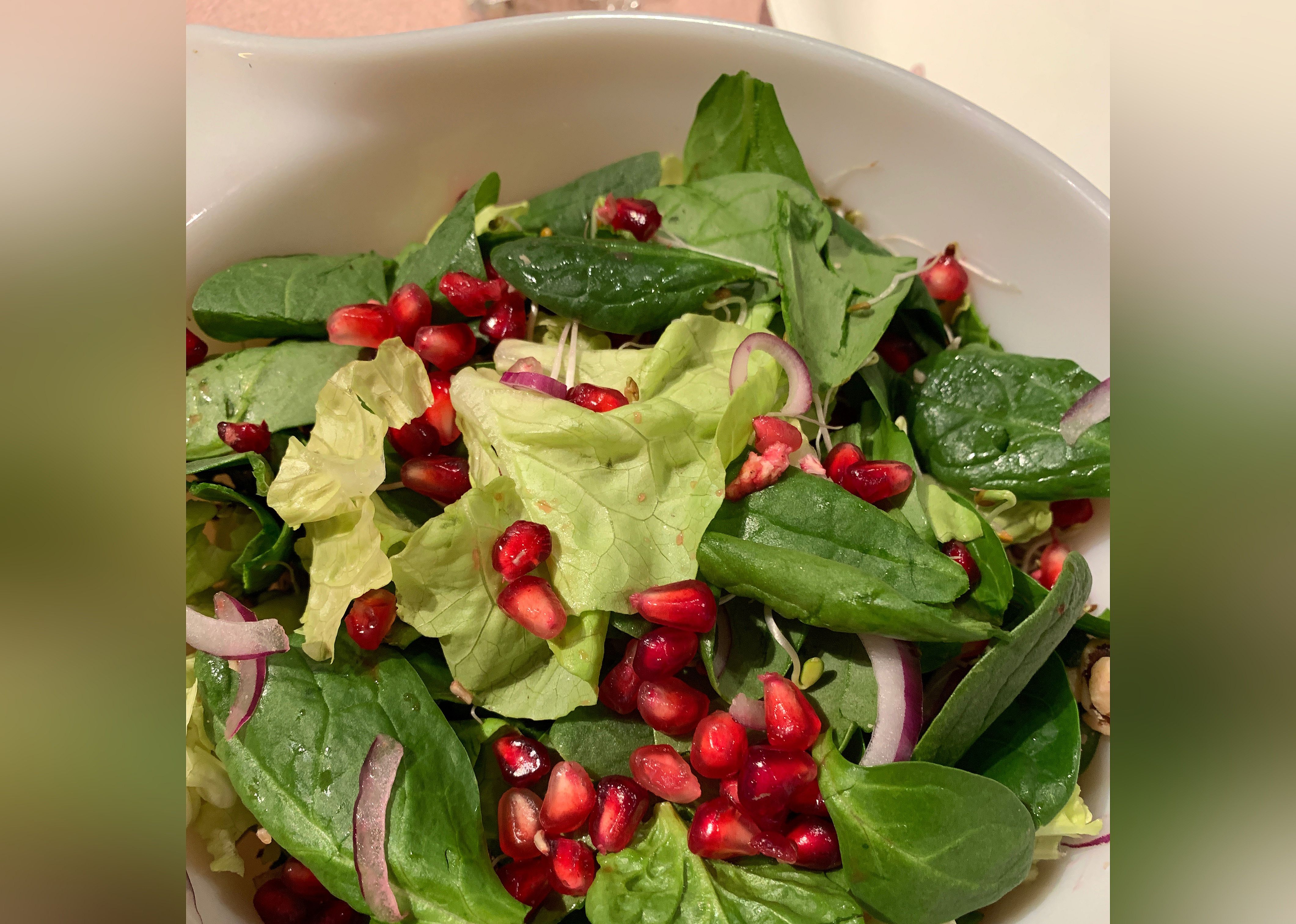 Spinach Pomegranate Salad