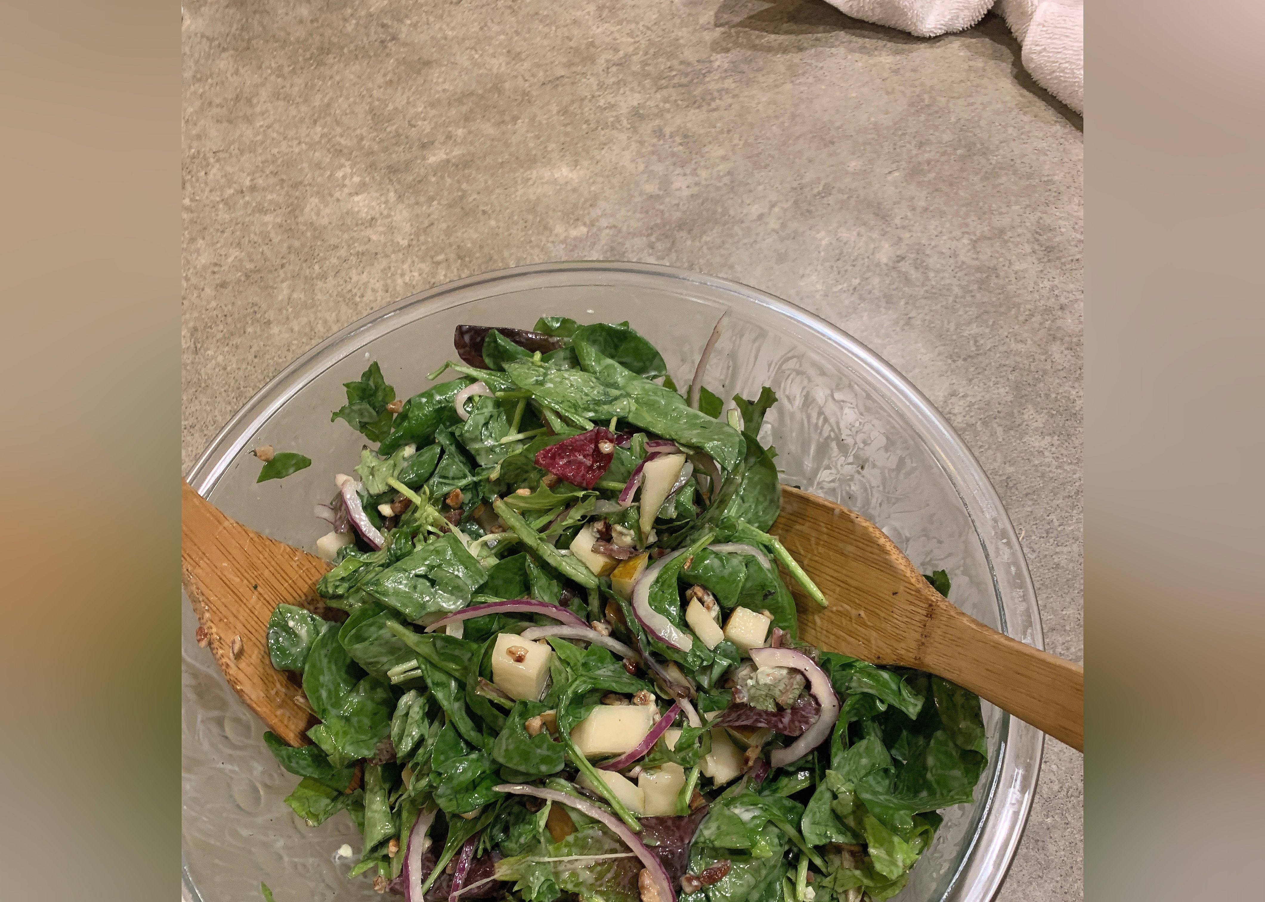 Pear and Blue Cheese Salad